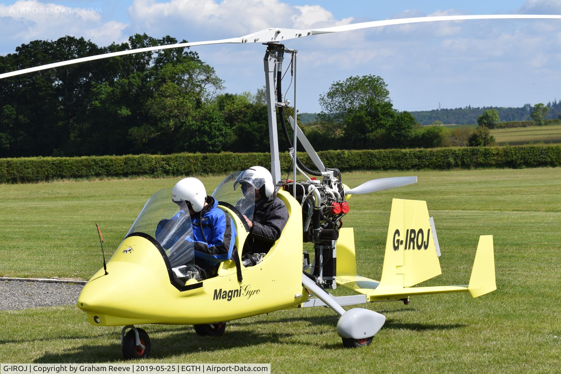 G-IROJ, 2018 Magni Gyro M-16C Tandem Trainer C/N 16-18-1144, Just landed at Old Warden.