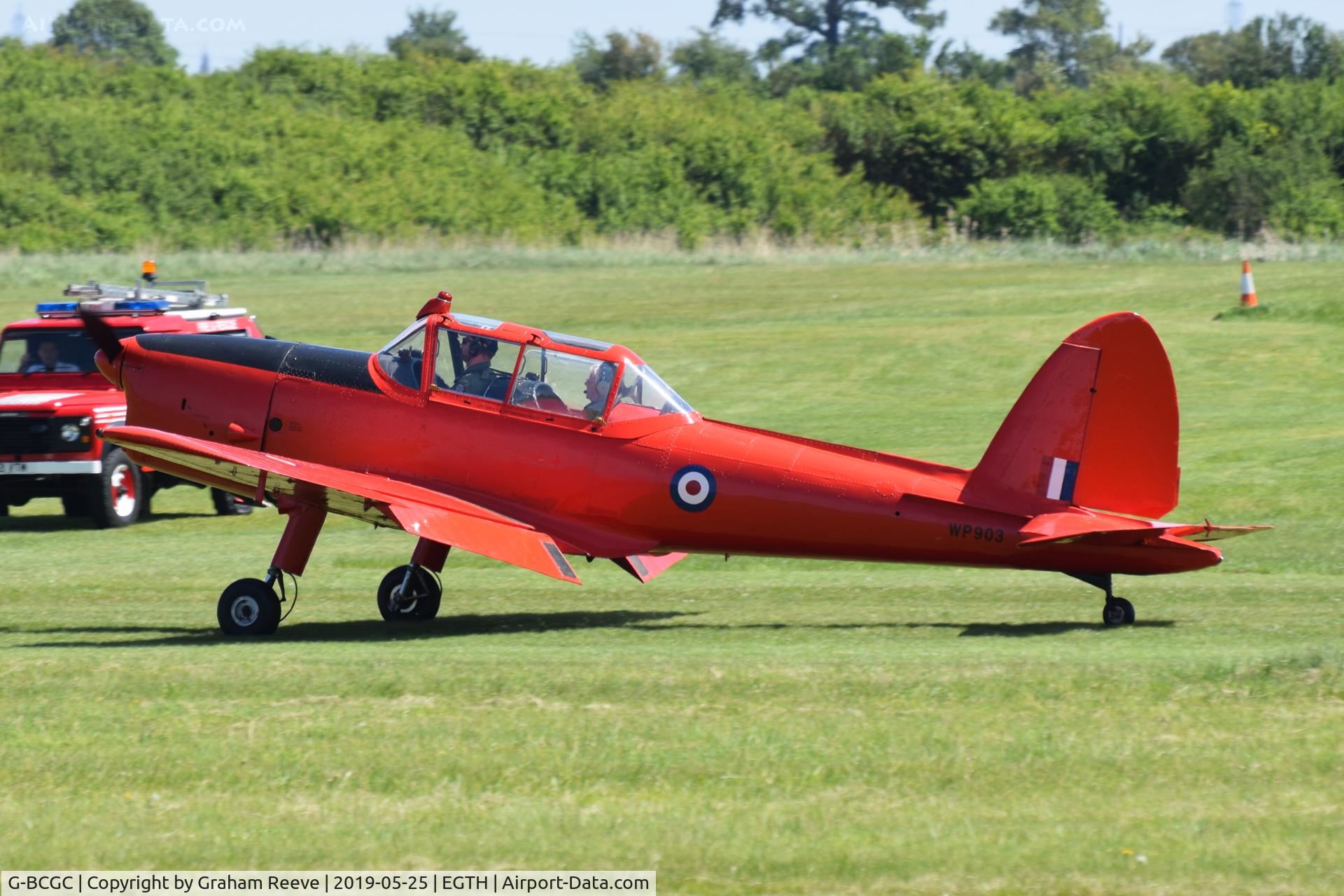 G-BCGC, 1952 De Havilland DHC-1 Chipmunk T.10 C/N C1/0776, Landing at Old Warden.