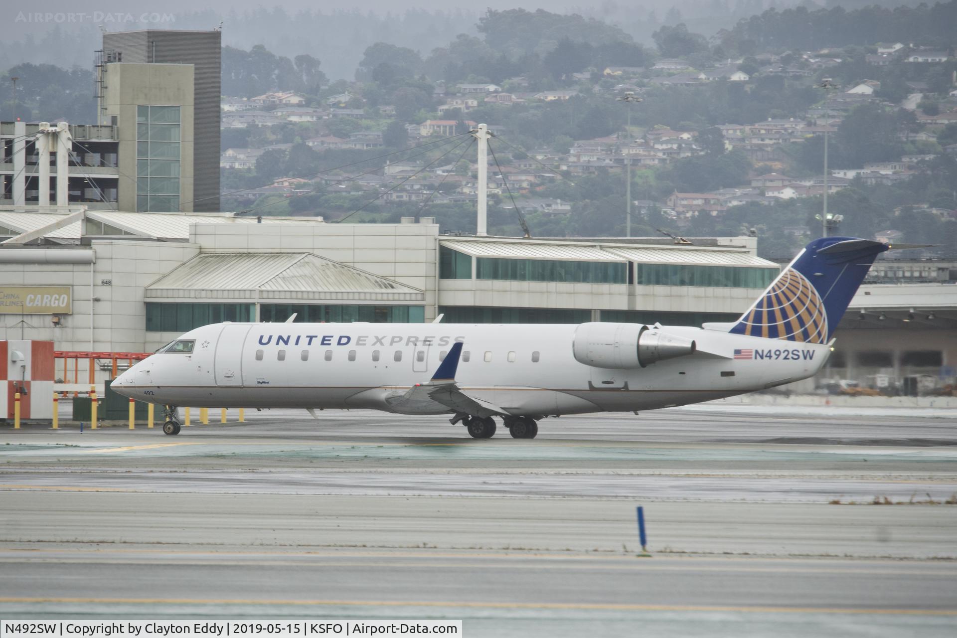 N492SW, 1997 Canadair CRJ-100ER (CL-600-2B19) C/N 7168, SFO 2019.
