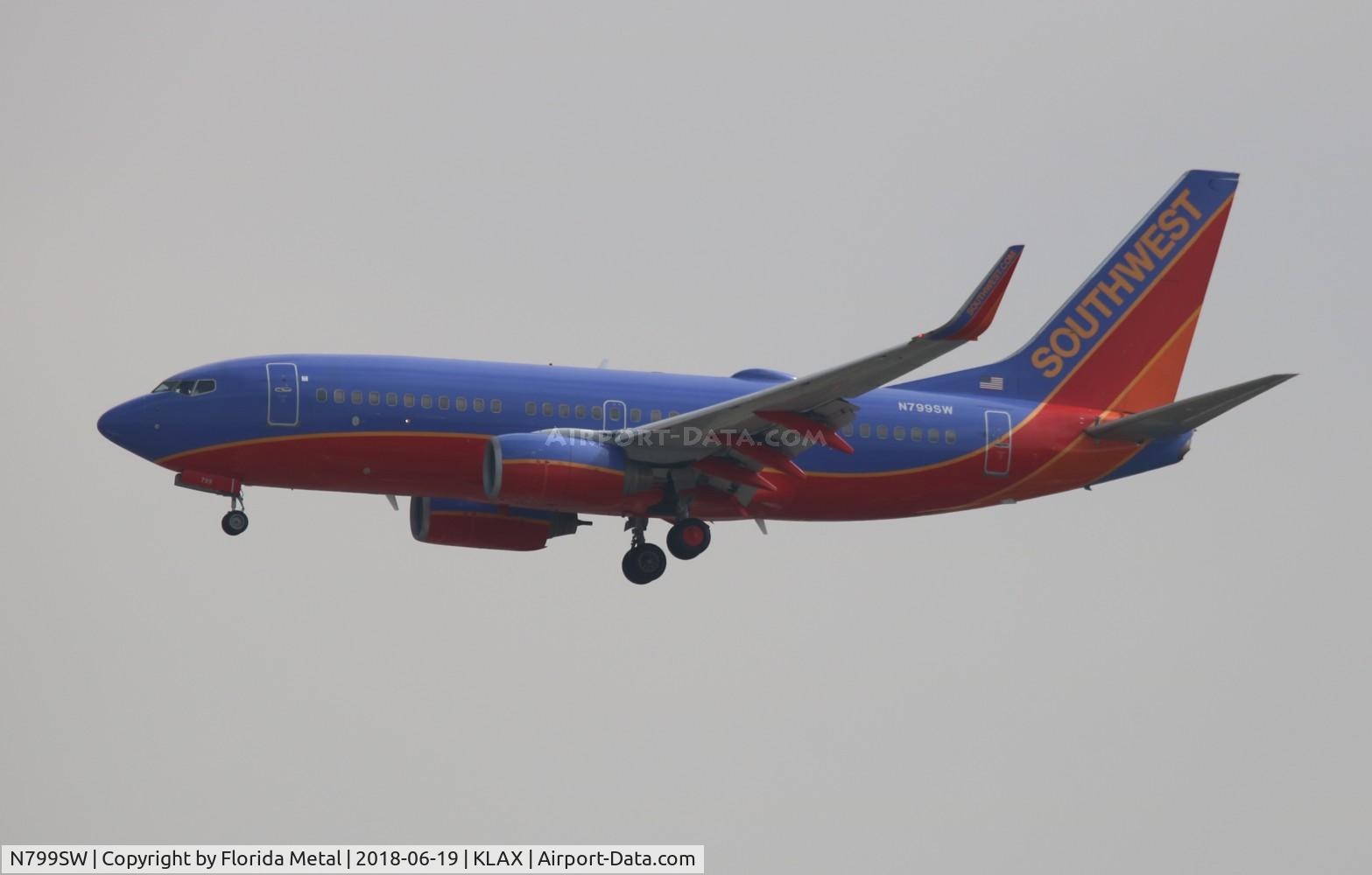 N799SW, 1998 Boeing 737-7Q8 C/N 28209, Southwest