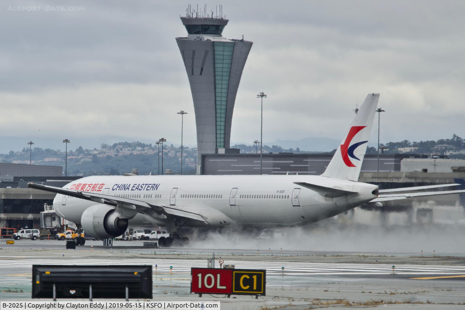 B-2025, 2015 Boeing 777-39P/ER C/N 43276, SFO 2019.