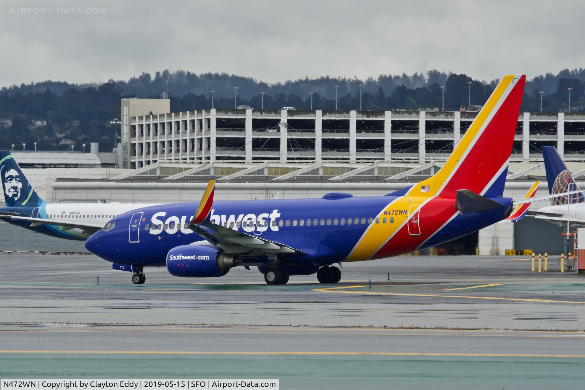 N472WN, 2004 Boeing 737-7H4 C/N 33831, SFO 2019.