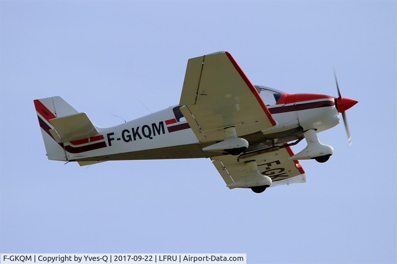 F-GKQM, Robin DR-400-120 Dauphin 2+2 C/N 2057, Robin DR.400-120 Dauphin, Take off rwy 23, Morlaix-Ploujean Regional Airport (LFRU-MXN)