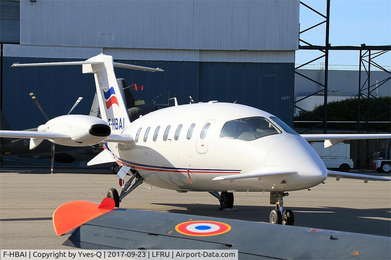 F-HBAI, 2006 Piaggio P-180 Avanti C/N 1110, Piaggio P-180 Avanti, Parked, Morlaix-Ploujean airport (LFRU-MXN)