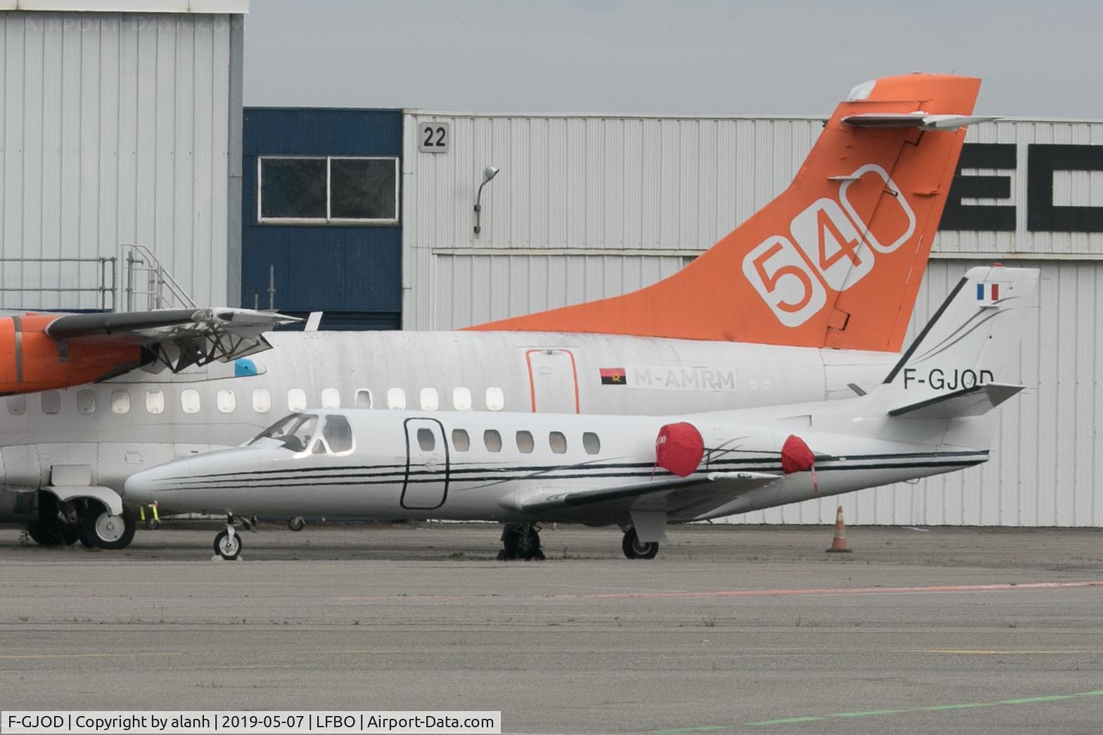 F-GJOD, 1979 Cessna 551 Citation II/SP C/N 551-0133, Parked in the GA area at Blagnac, next to stored ATR ex-M-AMRM