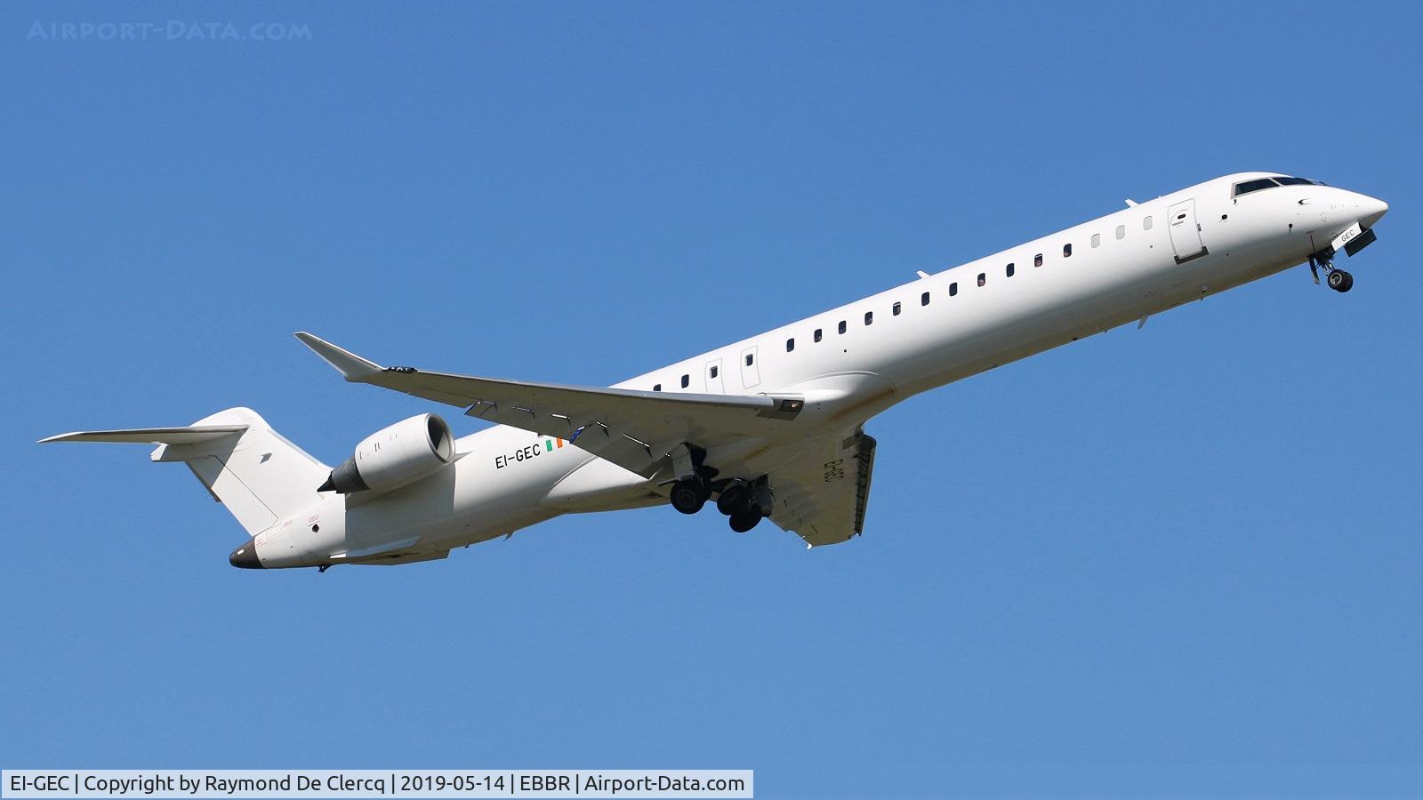 EI-GEC, 2009 Bombardier CRJ-900 NG (CL-600-2D24) C/N 15246, Departing Brussels.
