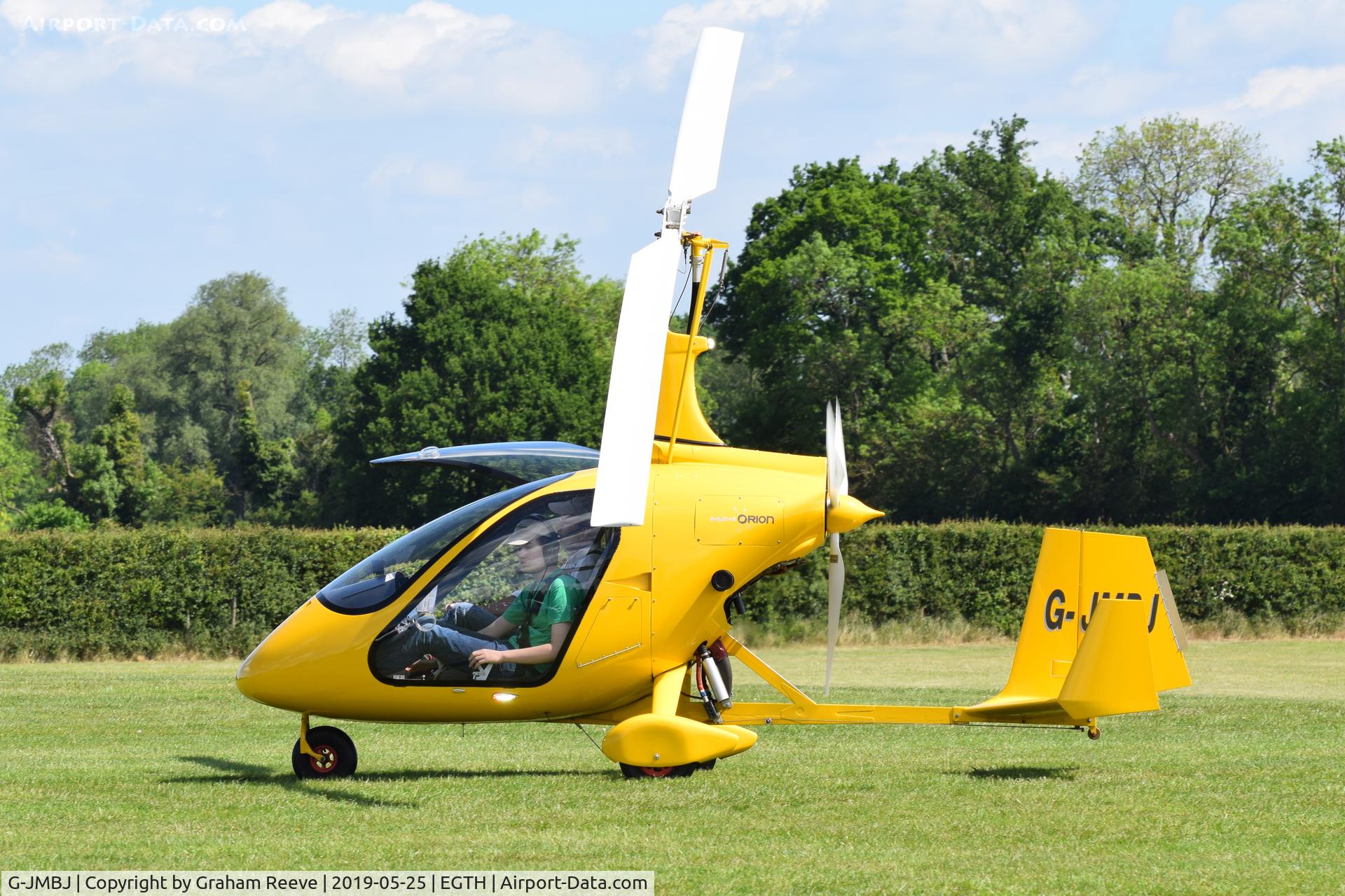 G-JMBJ, 2015 Magni Gyro Magni M-24C C/N 24-15-9064, Just landed at Old Warden.