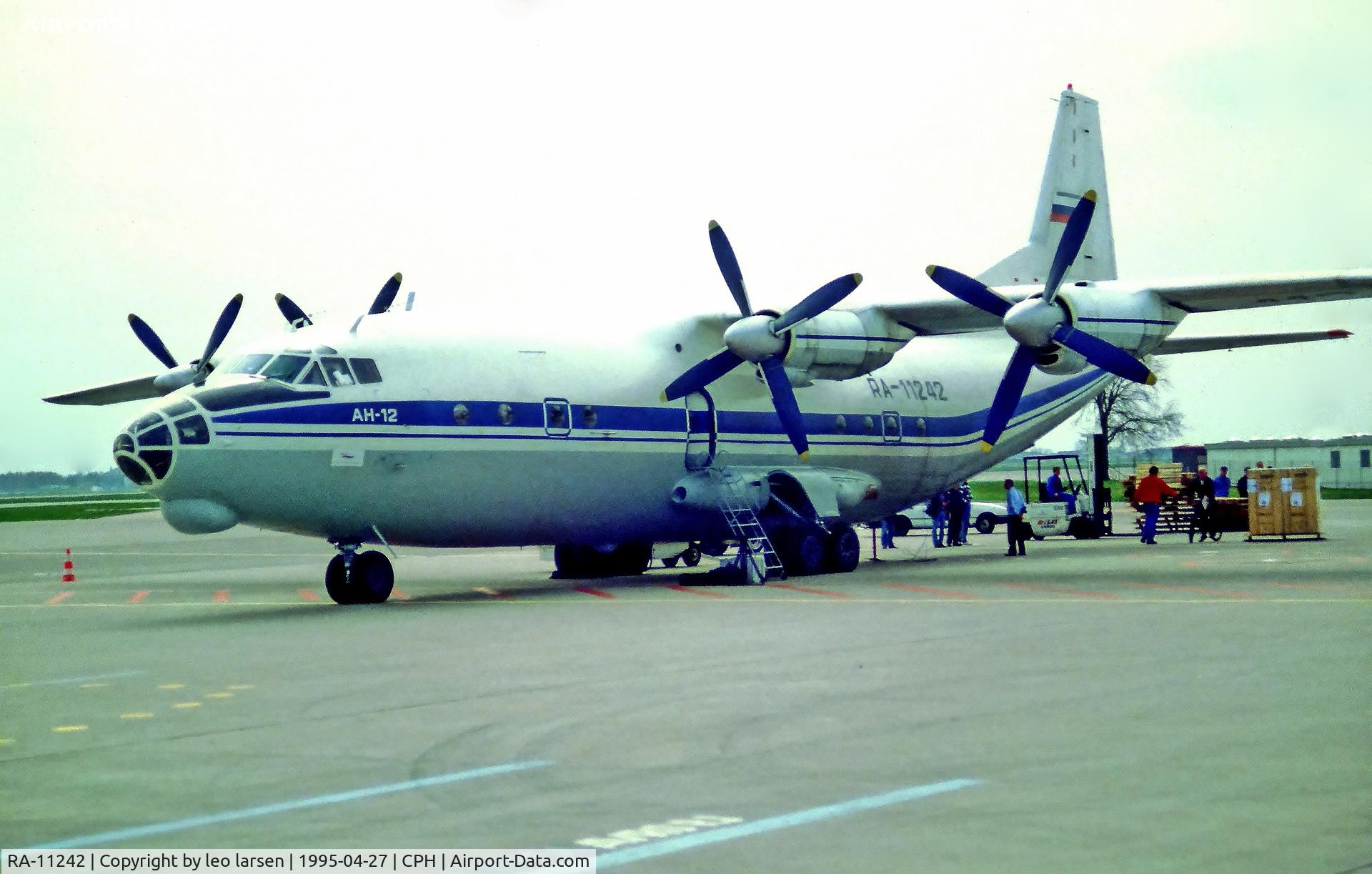RA-11242, 1963 Antonov An-12BP C/N 3341406, Copenhagen 27.4.1995