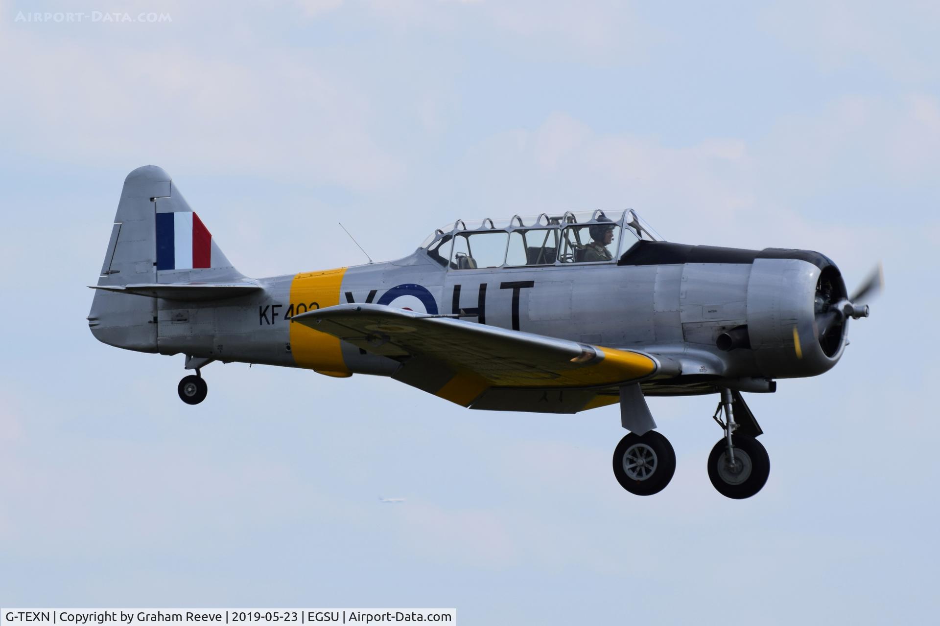 G-TEXN, 1959 North American T-6G Texan C/N 168-176, Landing at Duxford.