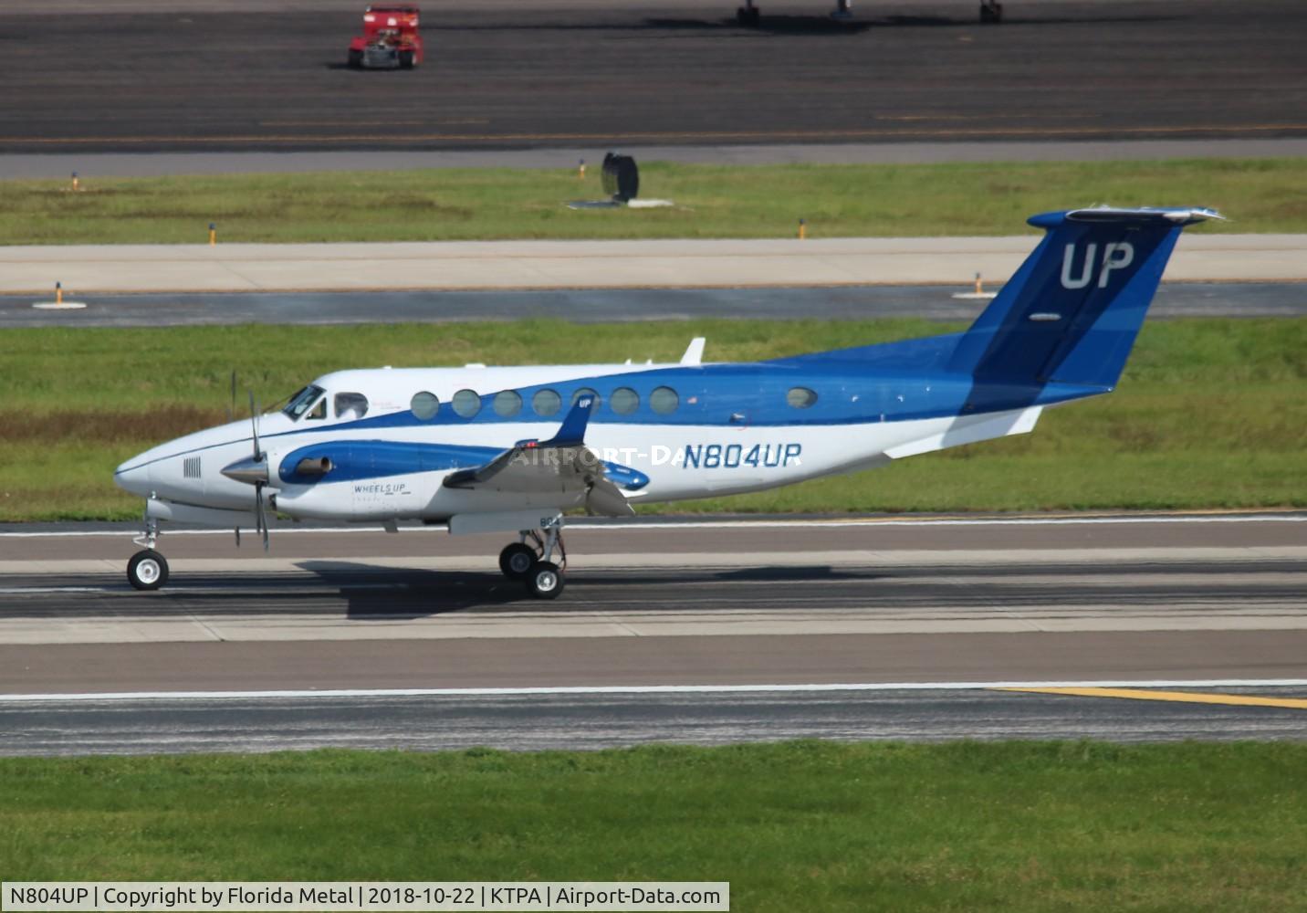 N804UP, 2013 Beechcraft B350i Super King Air C/N FL-886, Wheels Up