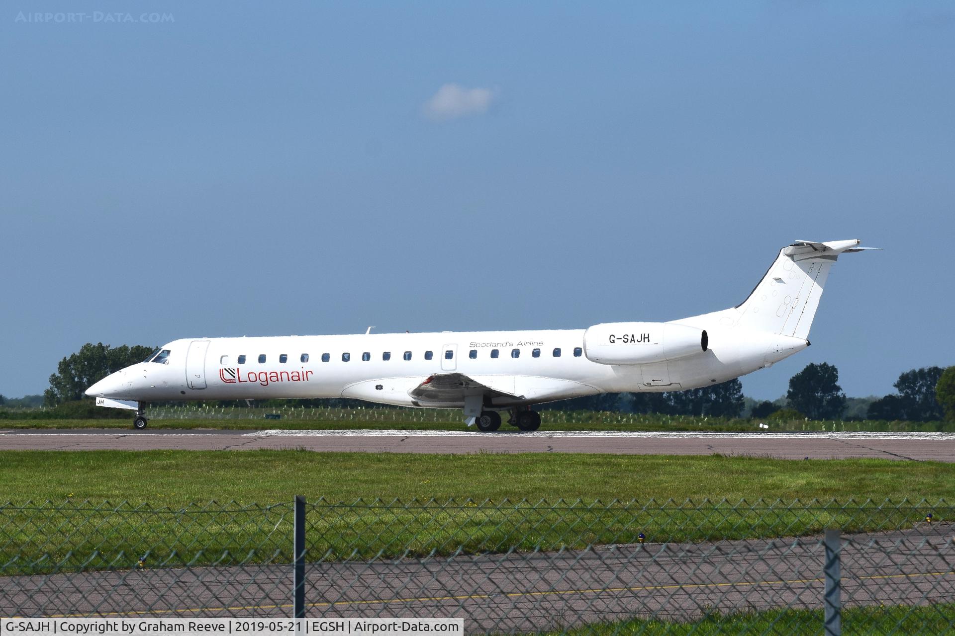 G-SAJH, 1999 Embraer EMB-145EP (ERJ-145EP) C/N 145134, Departing from Norwich.