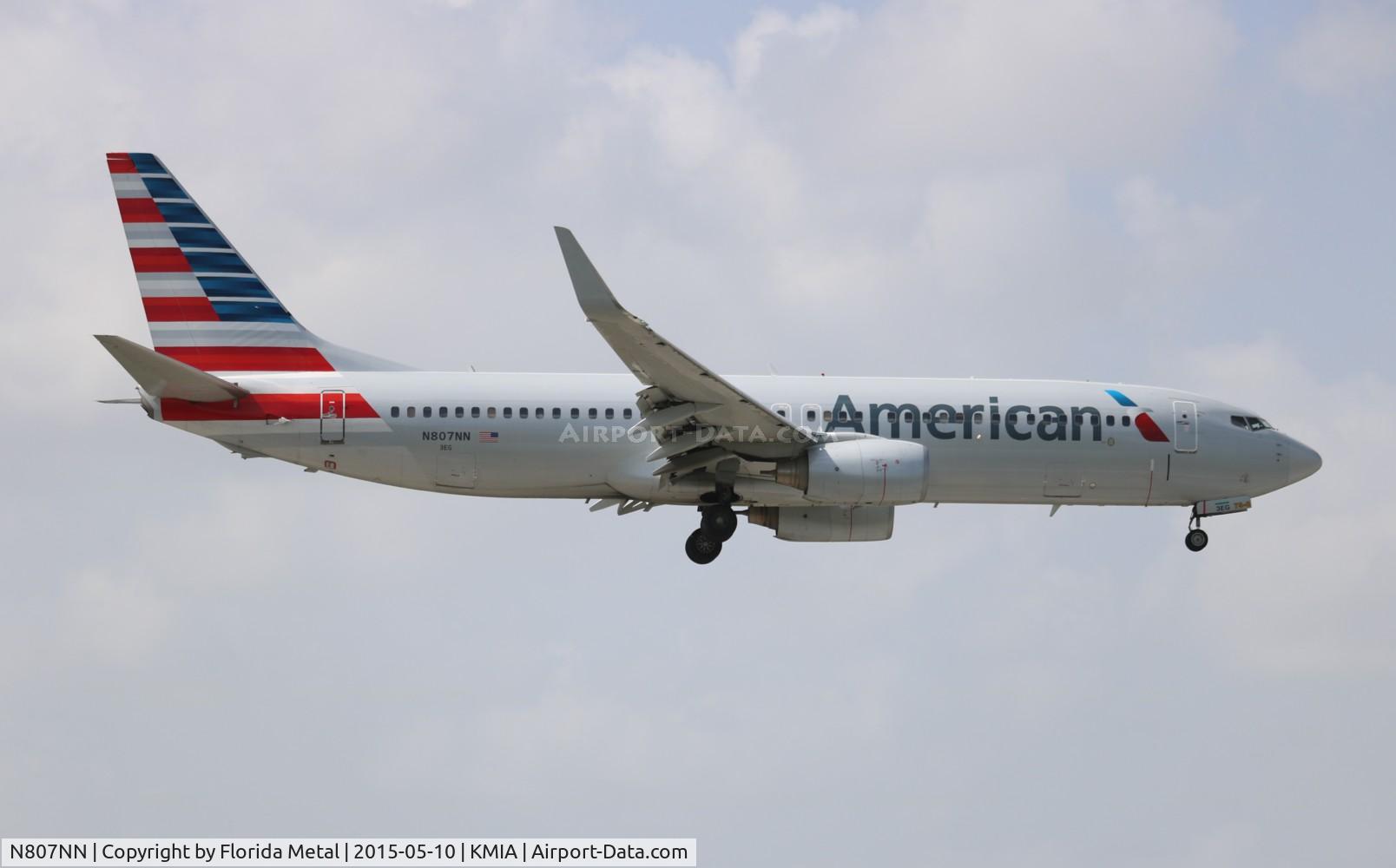 N807NN, 2009 Boeing 737-823 C/N 31077, American 737-823