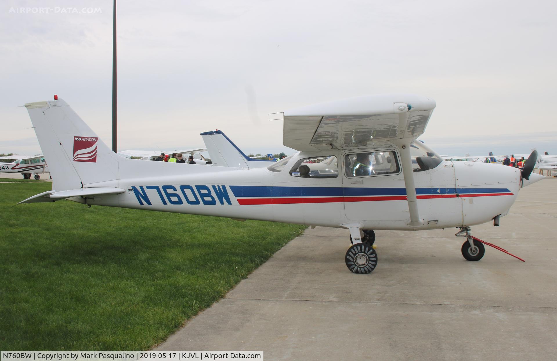 N760BW, 1999 Cessna 172R C/N 17280775, Cessna 172R