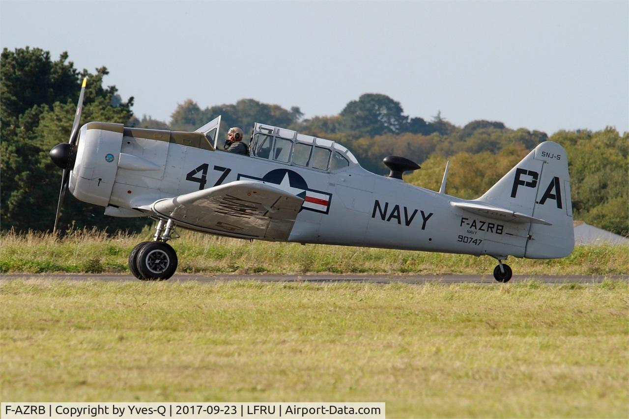 F-AZRB, North American SNJ-5 Texan Texan C/N 88-17955, North American SNJ-5 Texan, Taxiing, Morlaix-Ploujean airport (LFRU-MXN) Air show 2017
