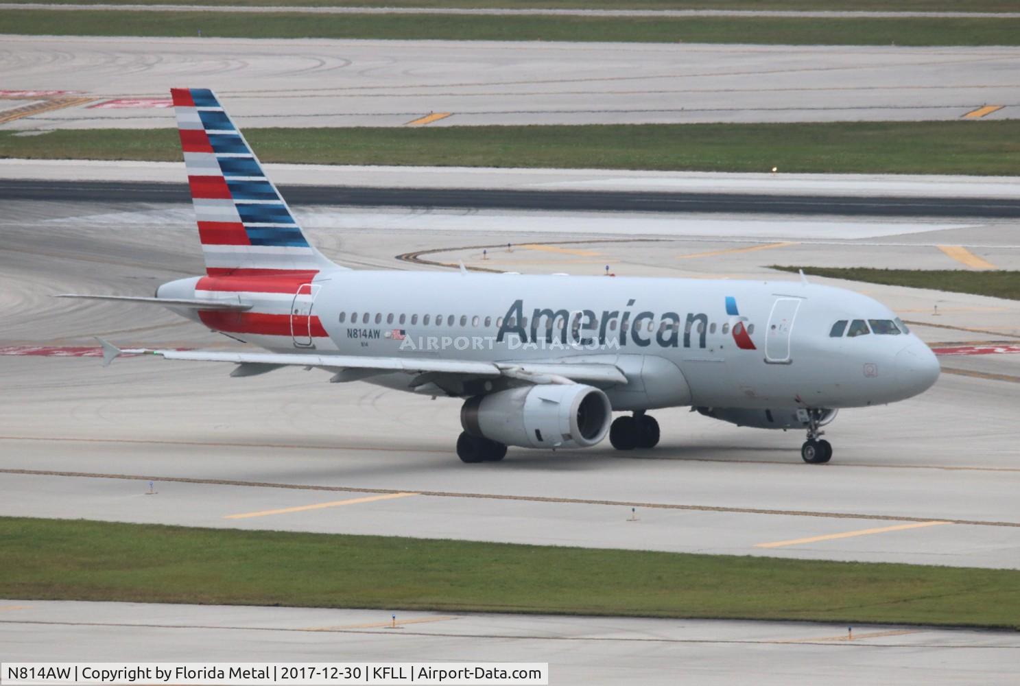 N814AW, 2000 Airbus A319-132 C/N 1281, American