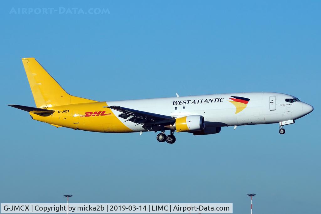 G-JMCX, 1990 Boeing 737-406 C/N 24959, Landing