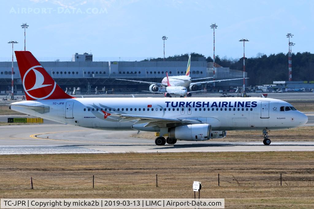 TC-JPR, 2008 Airbus A320-232 C/N 3654, Taxiing