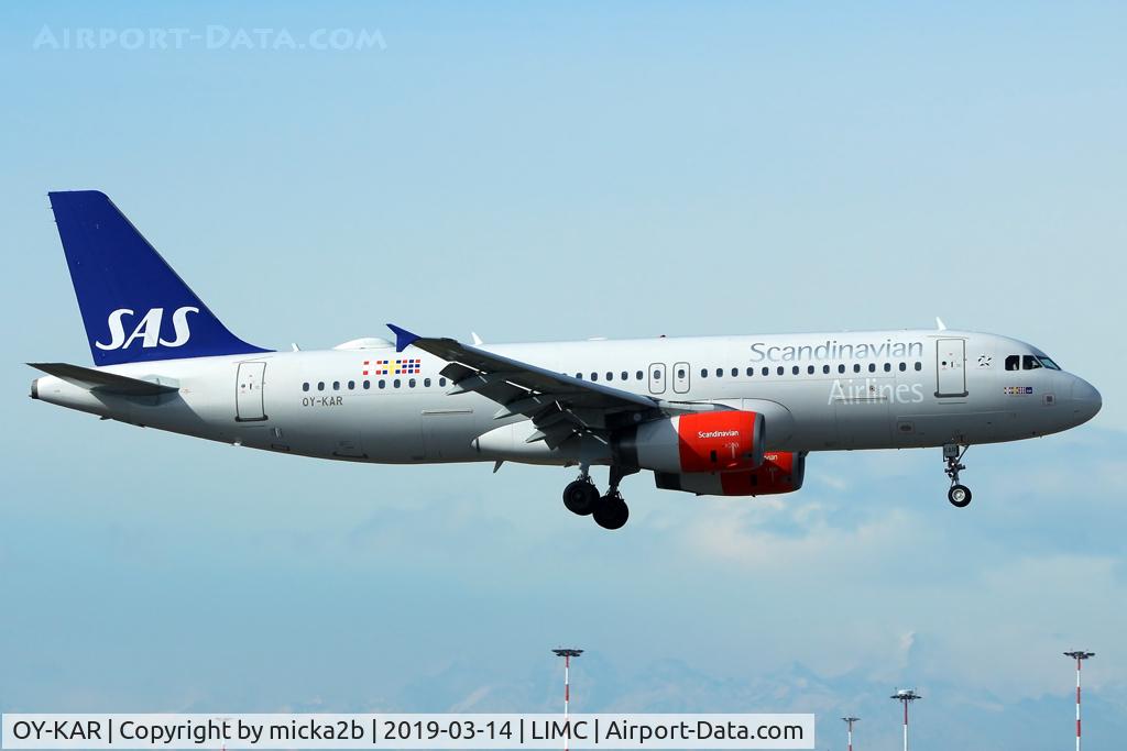 OY-KAR, 2007 Airbus A320-232 C/N 3159, Landing
