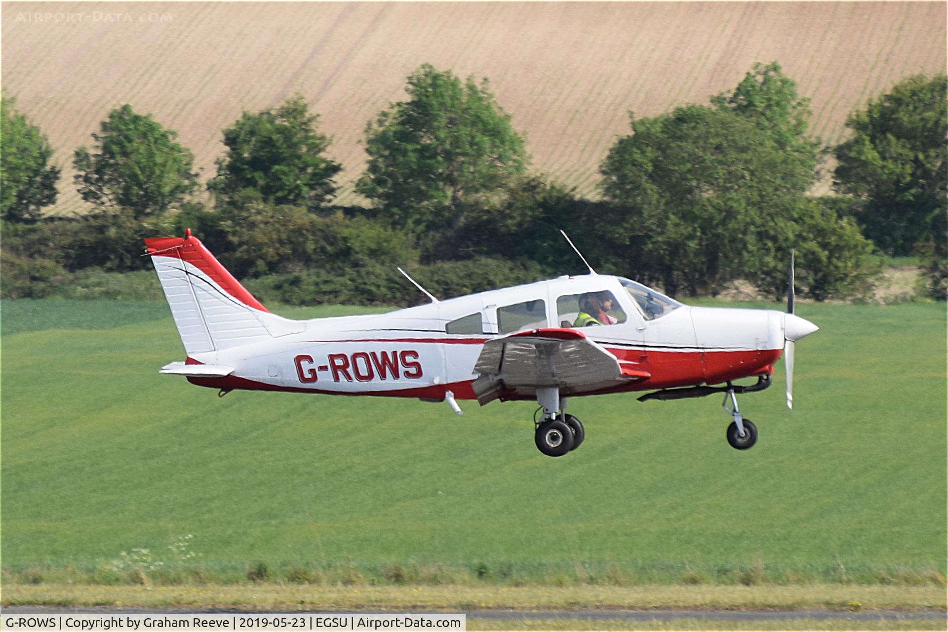 G-ROWS, 1976 Piper PA-28-151 Cherokee Warrior C/N 28-7715296, Landing at Duxford.