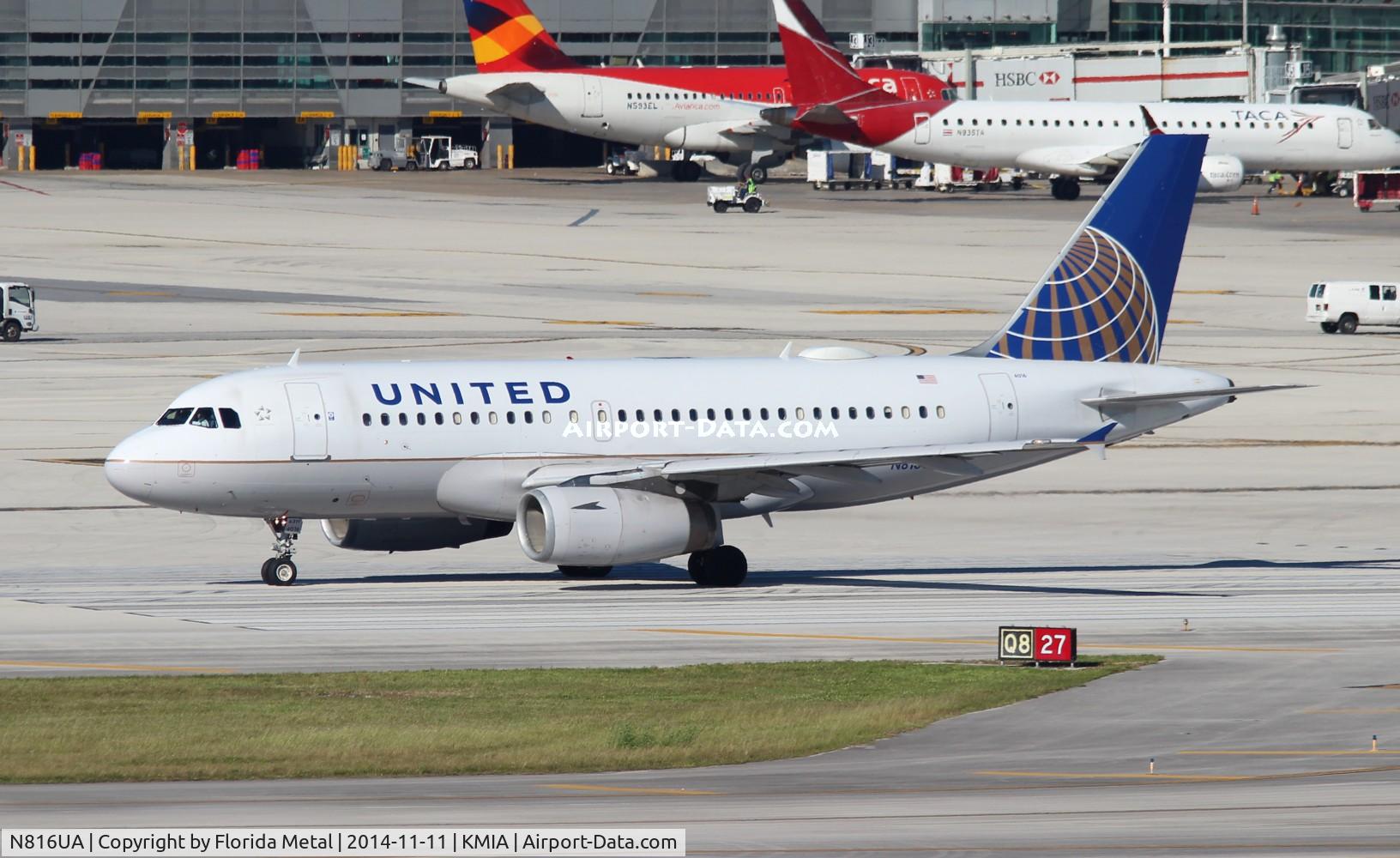 N816UA, 1998 Airbus A319-131 C/N 871, United