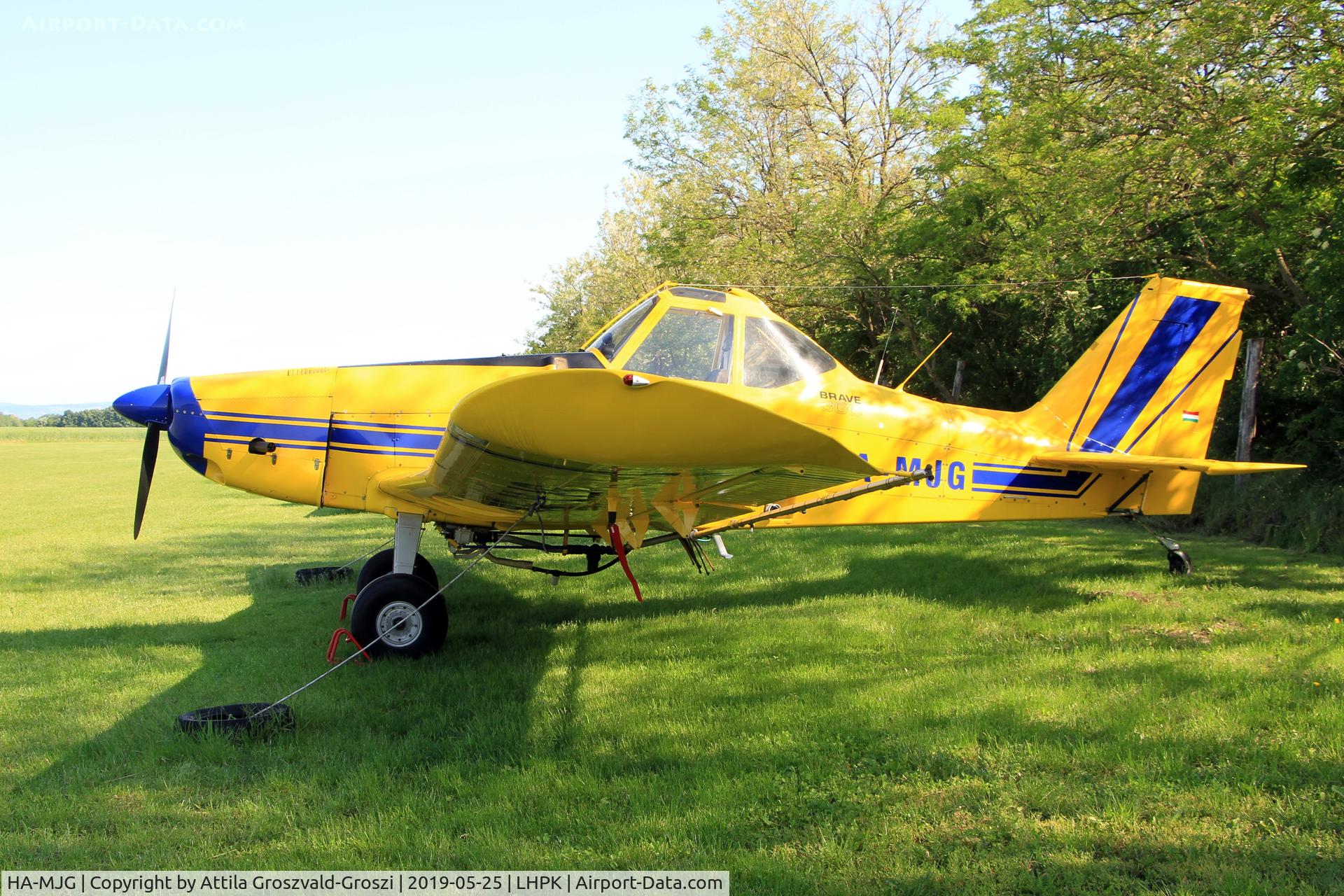 HA-MJG, 1978 Piper PA-36-300 Pawnee Brave C/N 36-7860088, LHPK - Siófok-Papkutapuszta Airfield