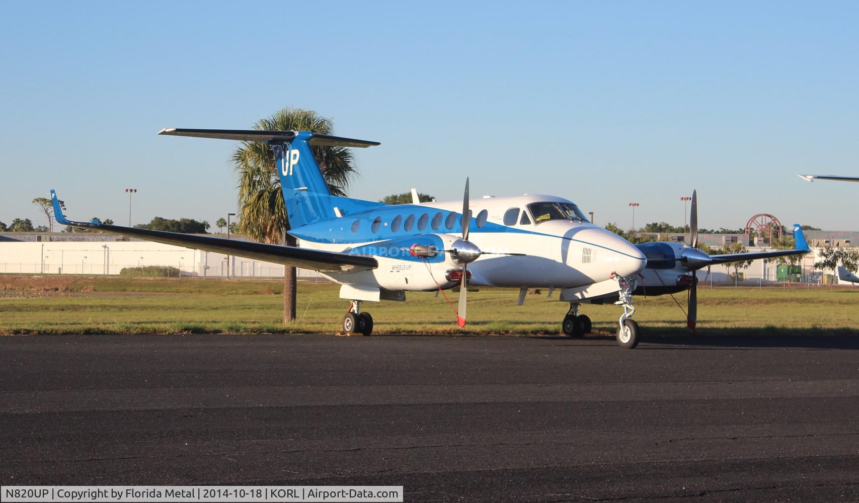 N820UP, 2014 Beechcraft B350i King Air C/N FL-905, Wheels Up