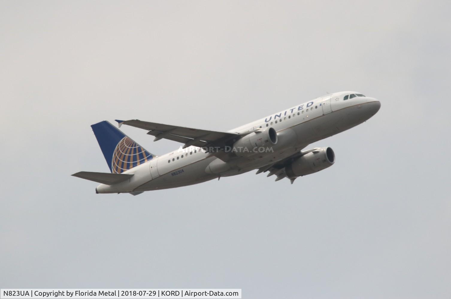 N823UA, 1998 Airbus A319-131 C/N 952, United
