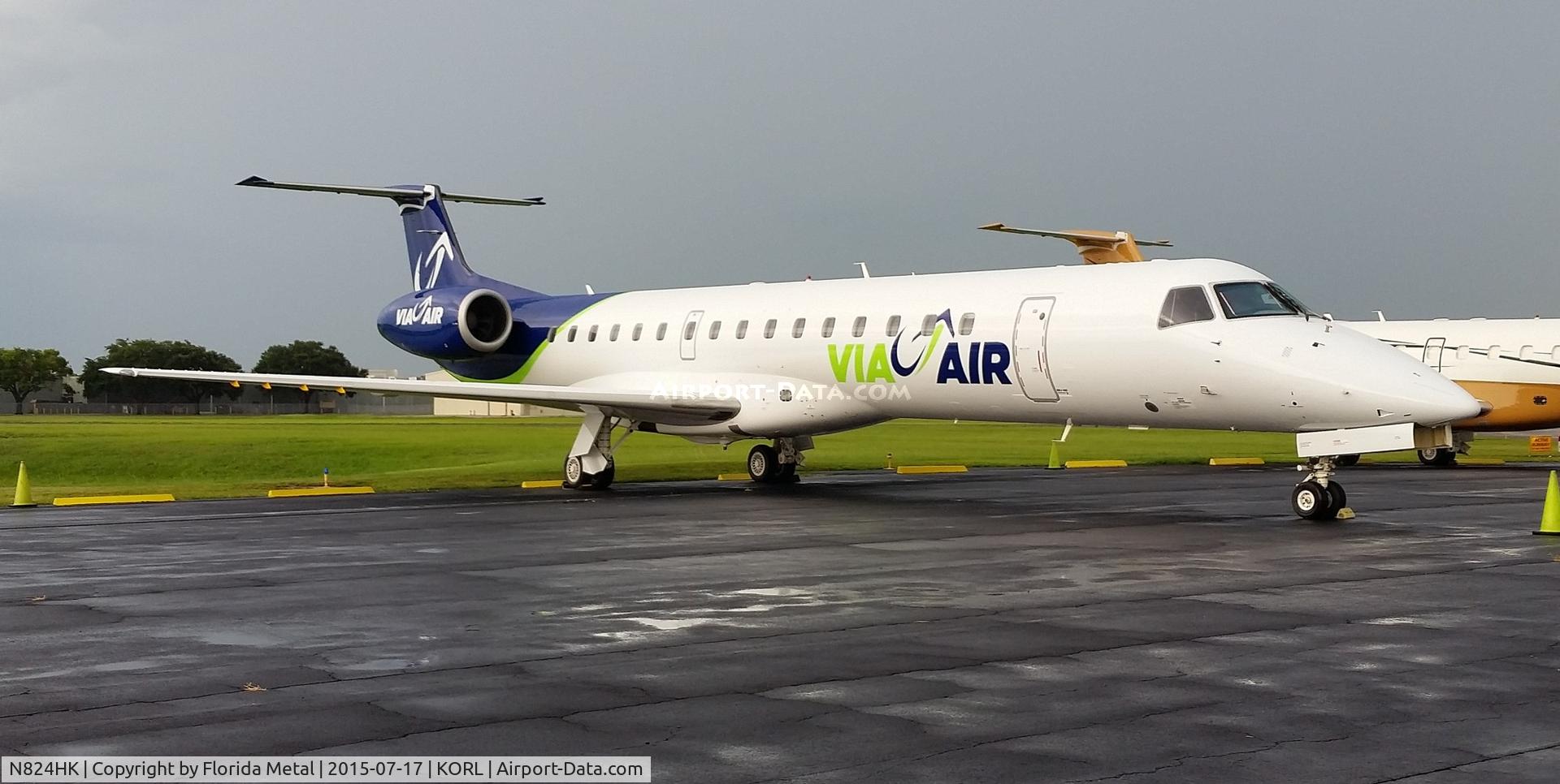 N824HK, 2001 Embraer ERJ-145LR (EMB-145LR) C/N 145498, Via Air