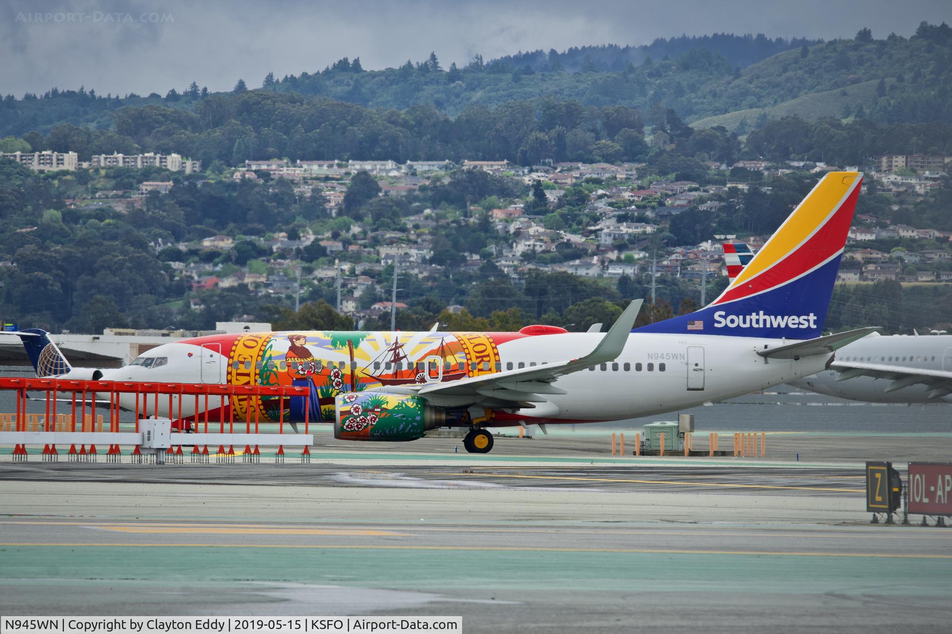 N945WN, 2010 Boeing 737-7H4 C/N 36660, SFO 2019.