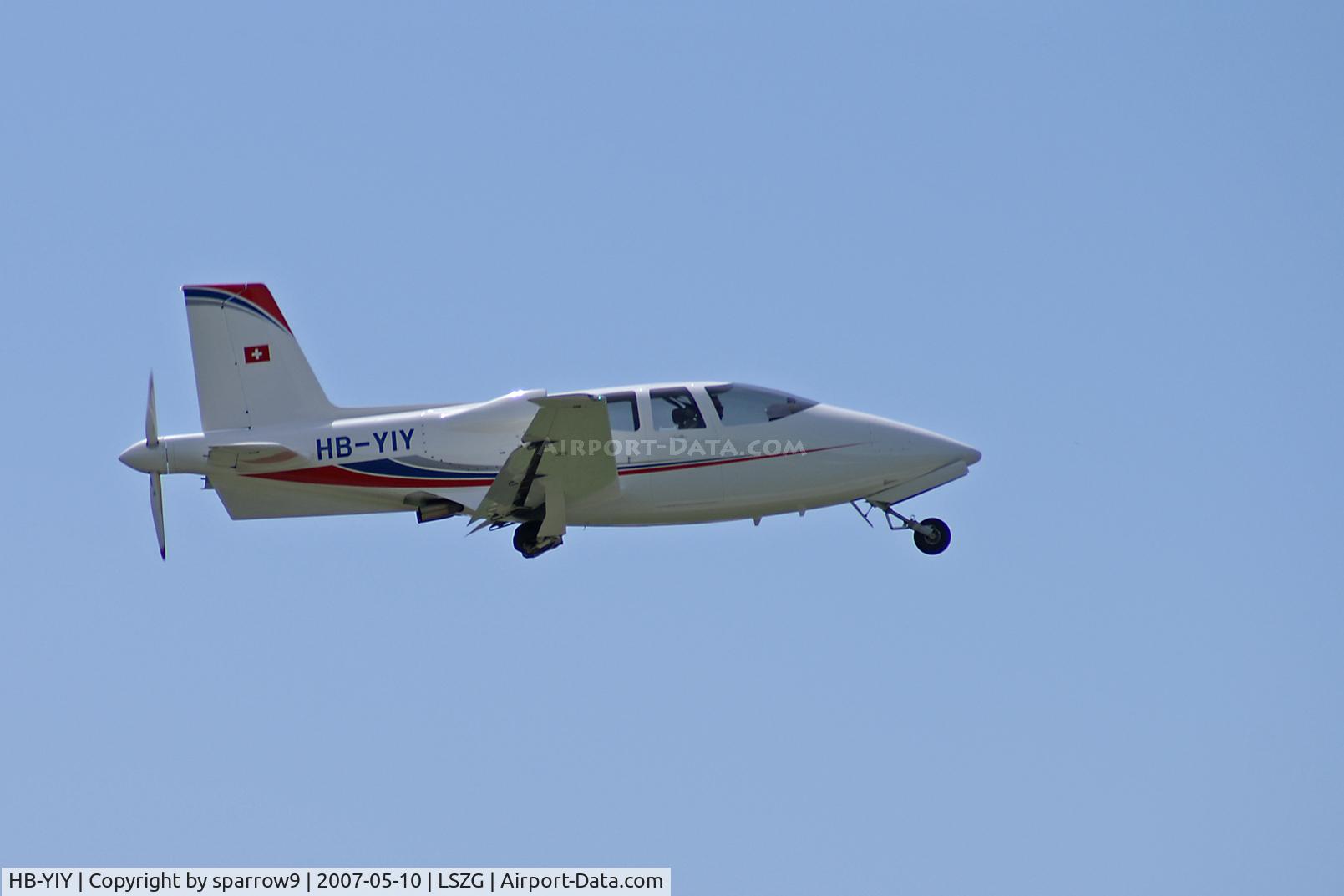 HB-YIY, 2005 Cirrus VK-30 C/N UV-1, Gear-up