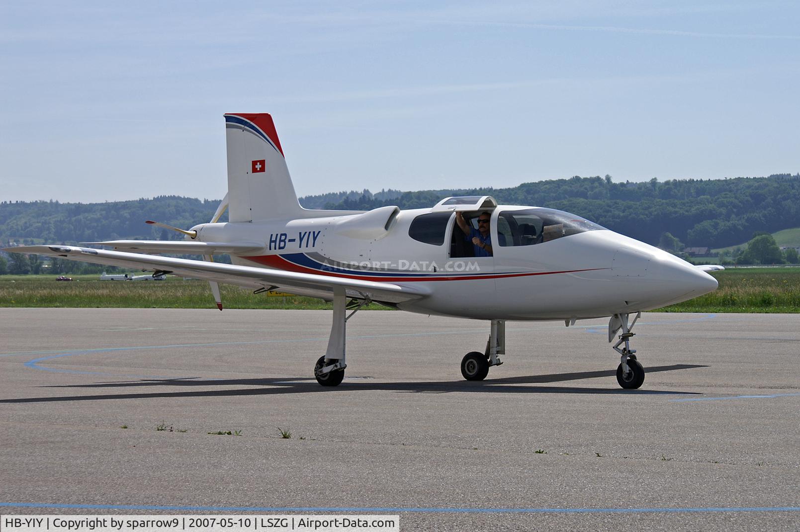 HB-YIY, 2005 Cirrus VK-30 C/N UV-1, Apron Grenchen
