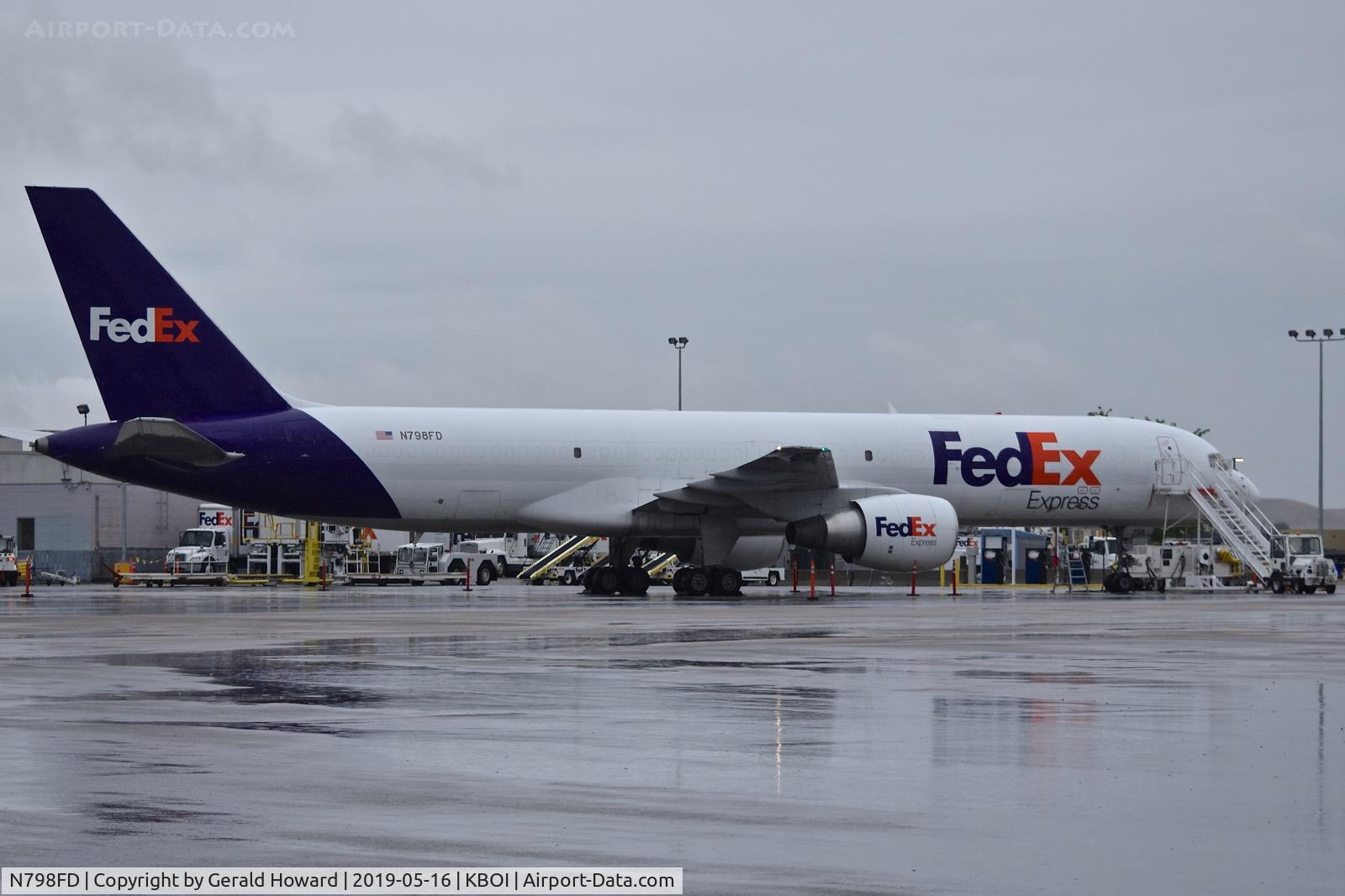 N798FD, 1996 Boeing 757-222(SF) C/N 28144, Parked at the FedEx ramp.