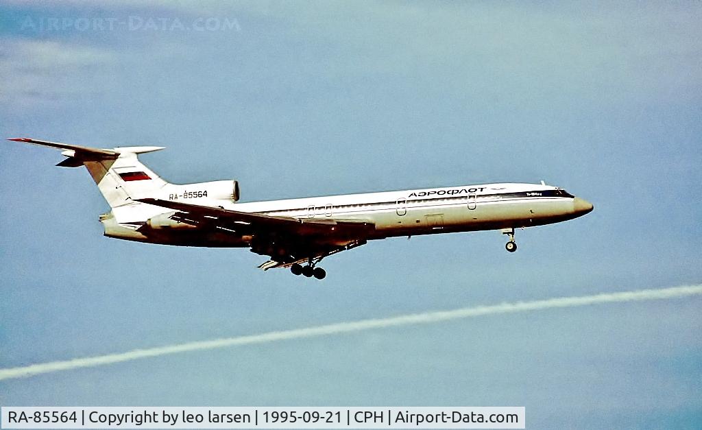 RA-85564, 1982 Tupolev Tu-154B-2 C/N 82A564, Copenhagen 21.9.1995