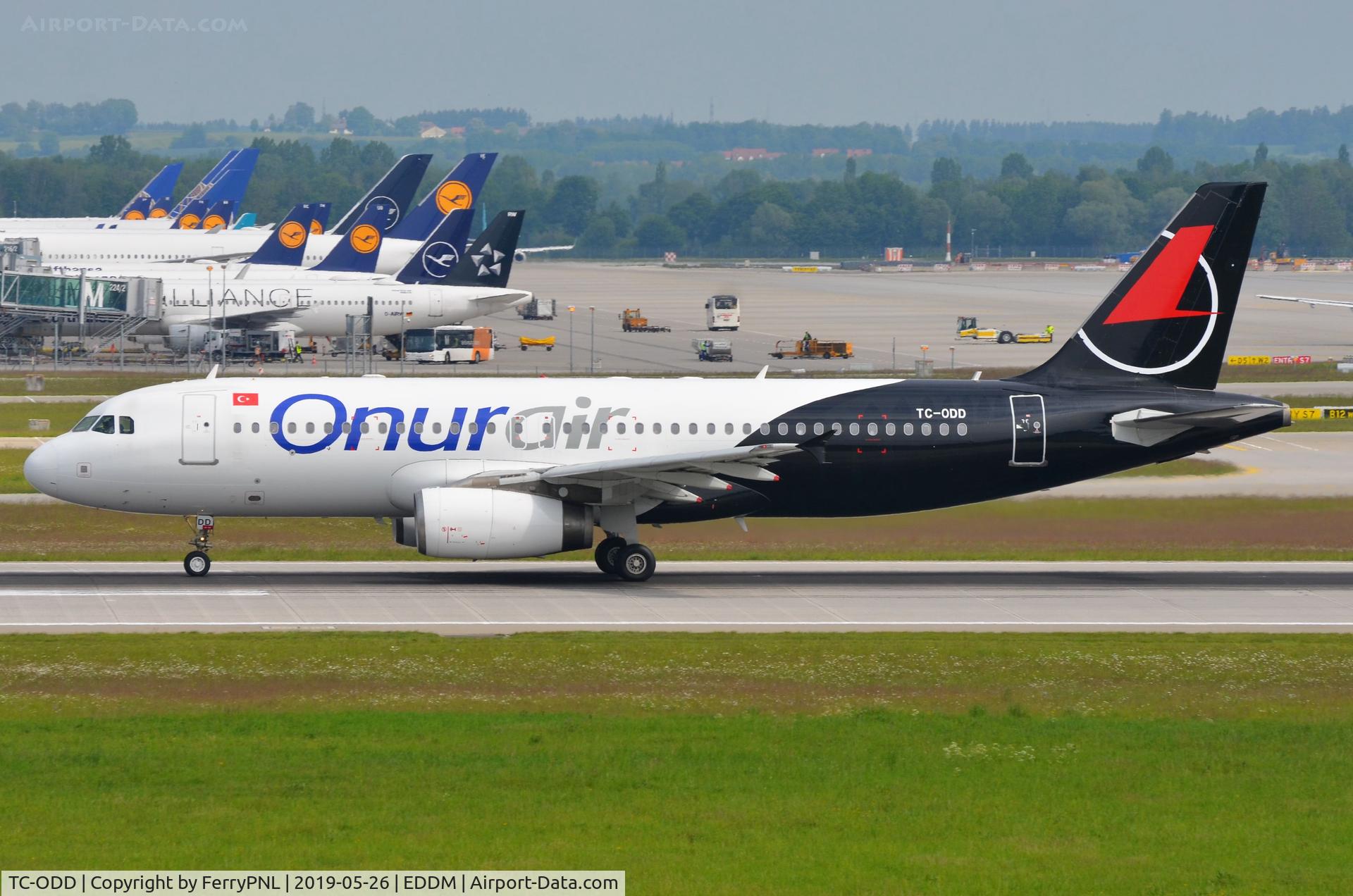 TC-ODD, 2005 Airbus A320-232 C/N 2594, Onur A320 in colors of former operator ANZ