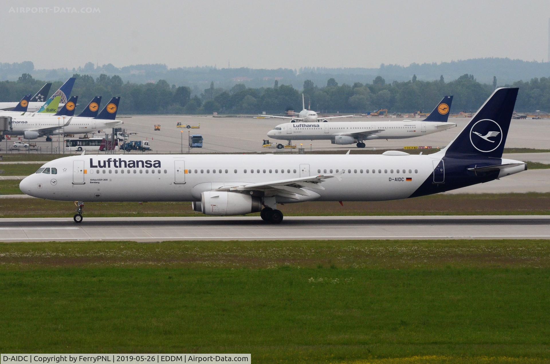 D-AIDC, 2010 Airbus A321-231 C/N 4560, LH A321 in new livery
