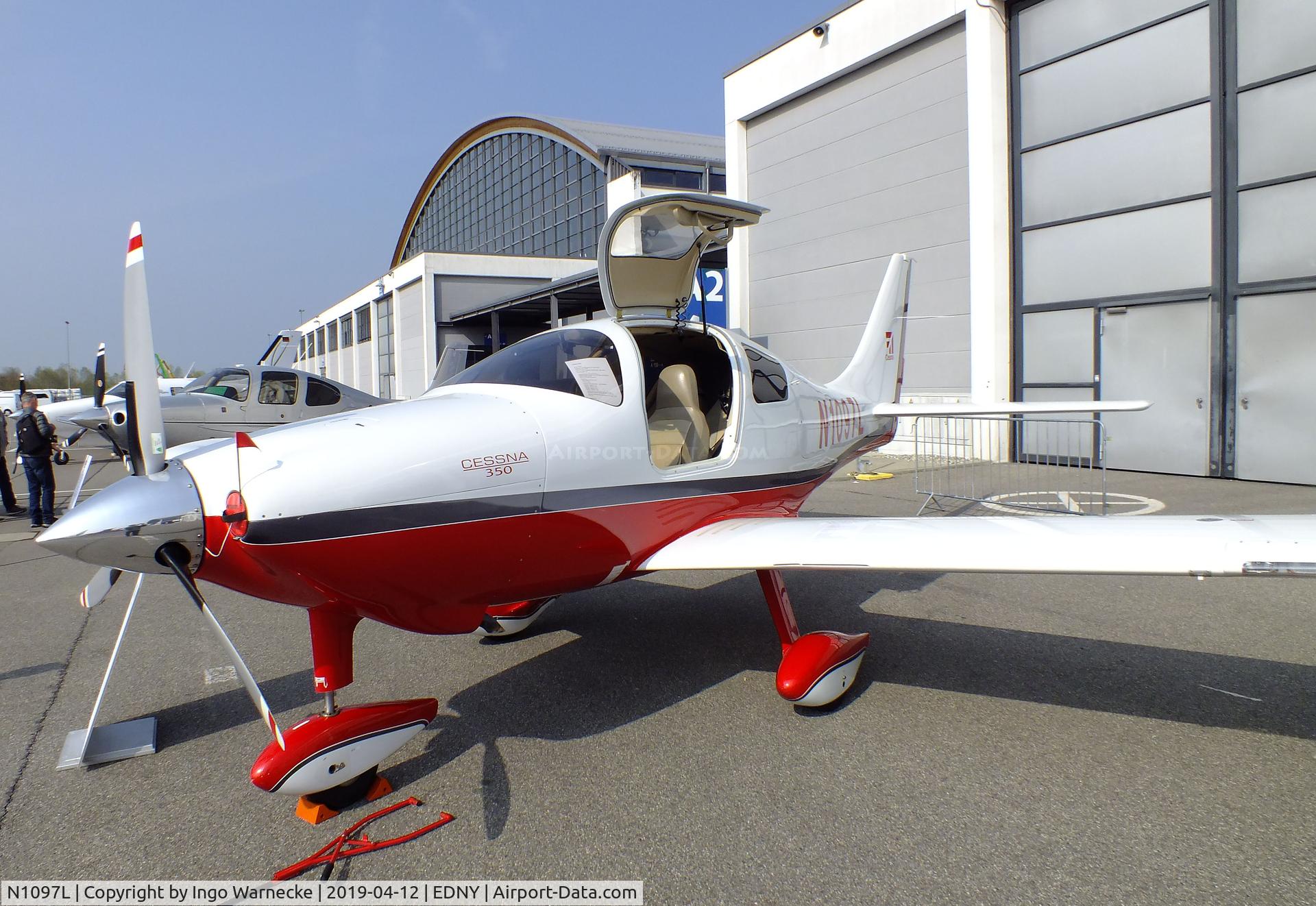 N1097L, 2008 Cessna LC42-550FG C/N 421006, Cessna 400 Corvalis LC42-550FG at the AERO 2019, Friedrichshafen