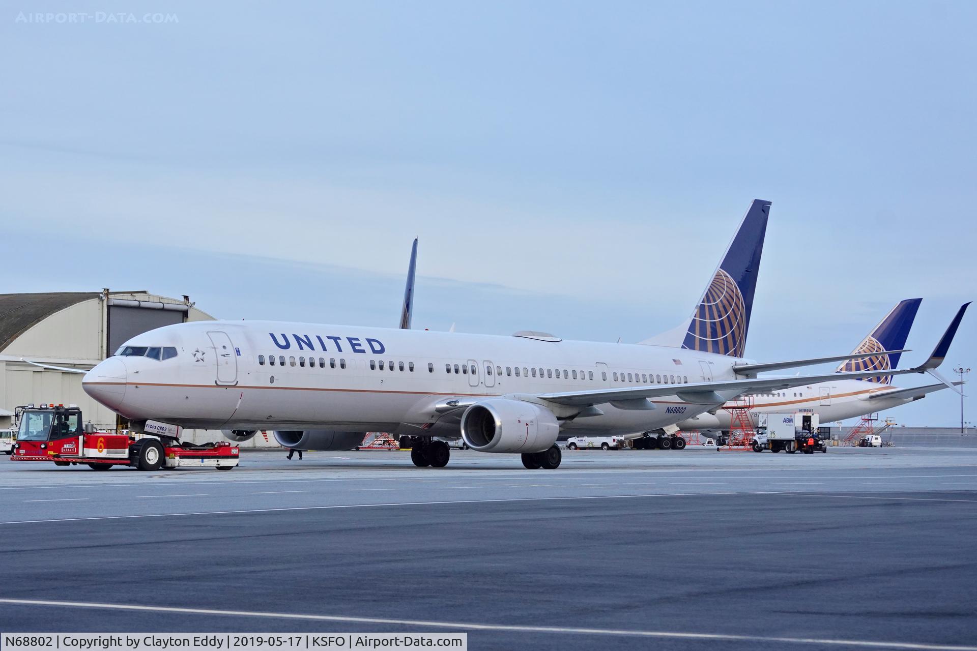 N68802, 2013 Boeing 737-924/ER C/N 42739, SFO 2019.