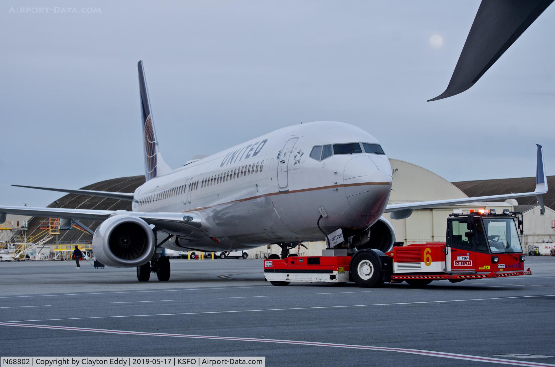 N68802, 2013 Boeing 737-924/ER C/N 42739, SFO 2019.