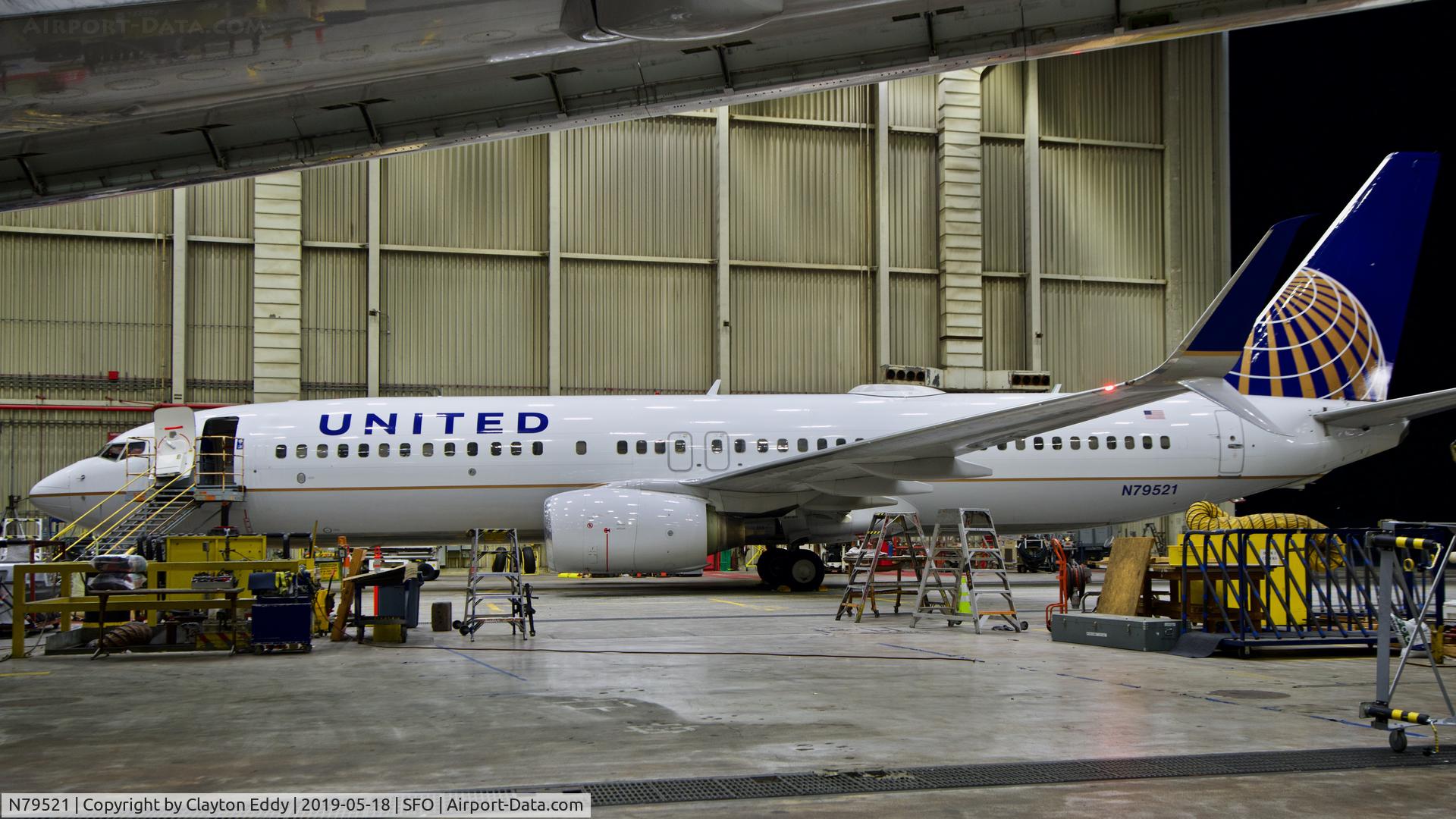 N79521, 2010 Boeing 737-824 C/N 31662, SFO 2019.