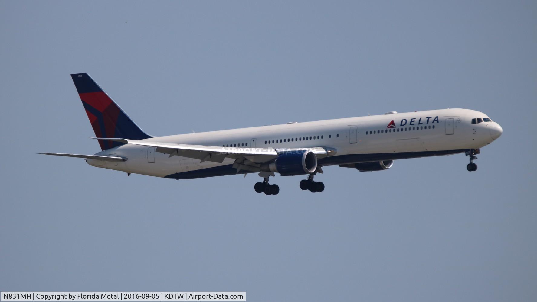 N831MH, 2000 Boeing 767-432/ER C/N 29702, Delta