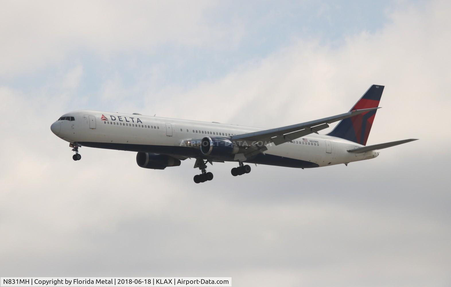 N831MH, 2000 Boeing 767-432/ER C/N 29702, Delta