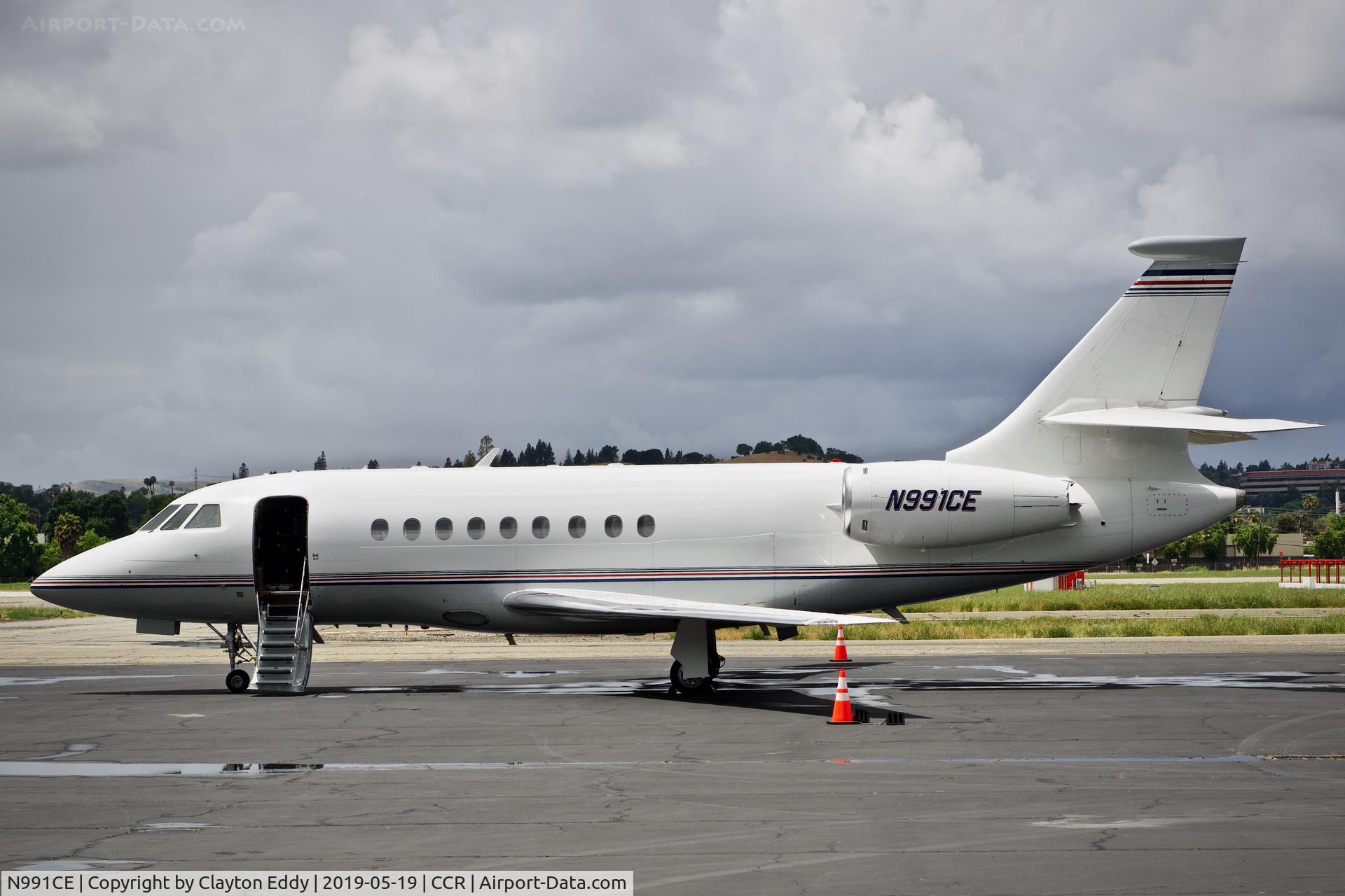 N991CE, 2001 Dassault Falcon 2000 C/N 163, Buchanan Field Concord California 2019.