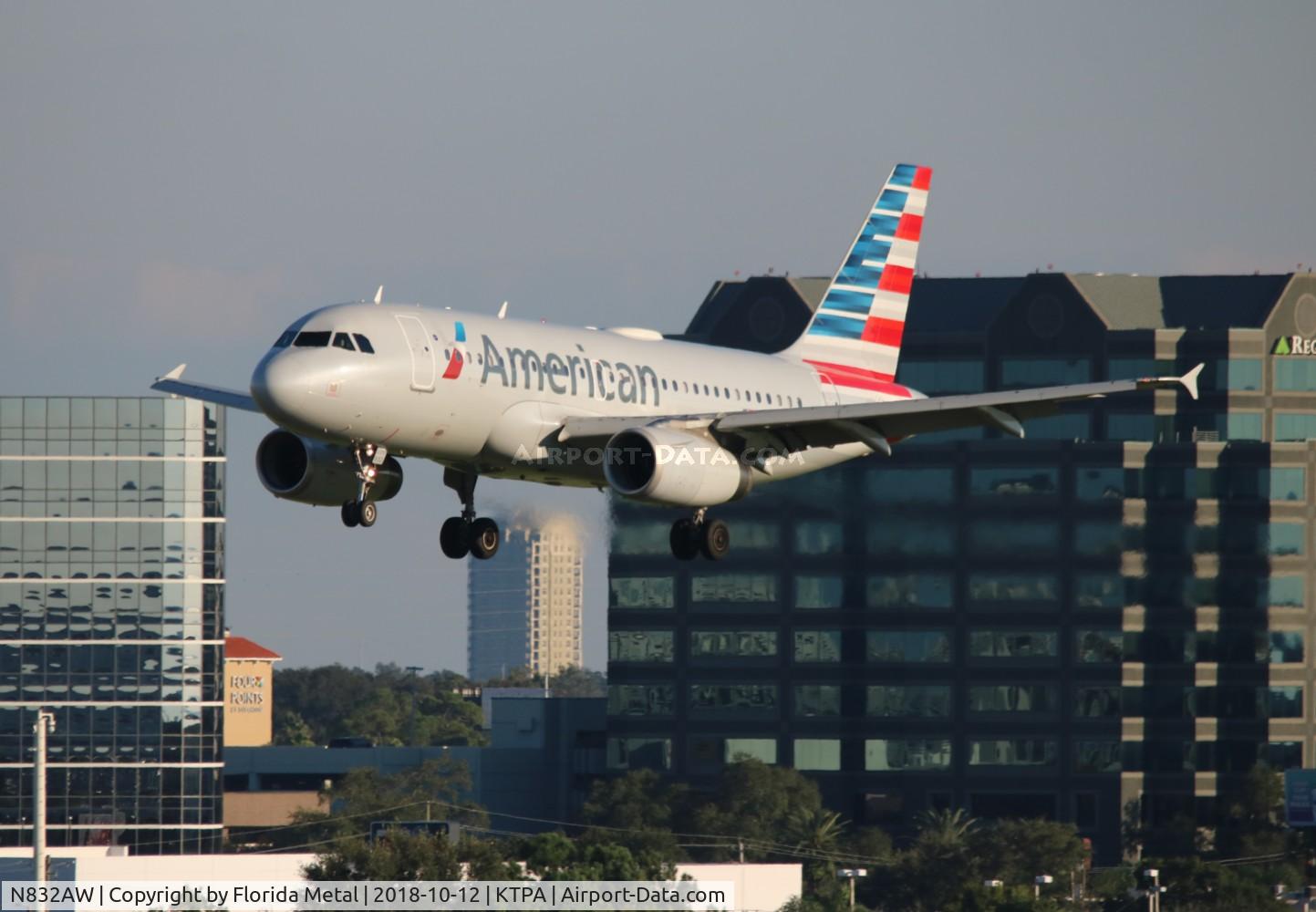 N832AW, 2001 Airbus A319-132 C/N 1643, American