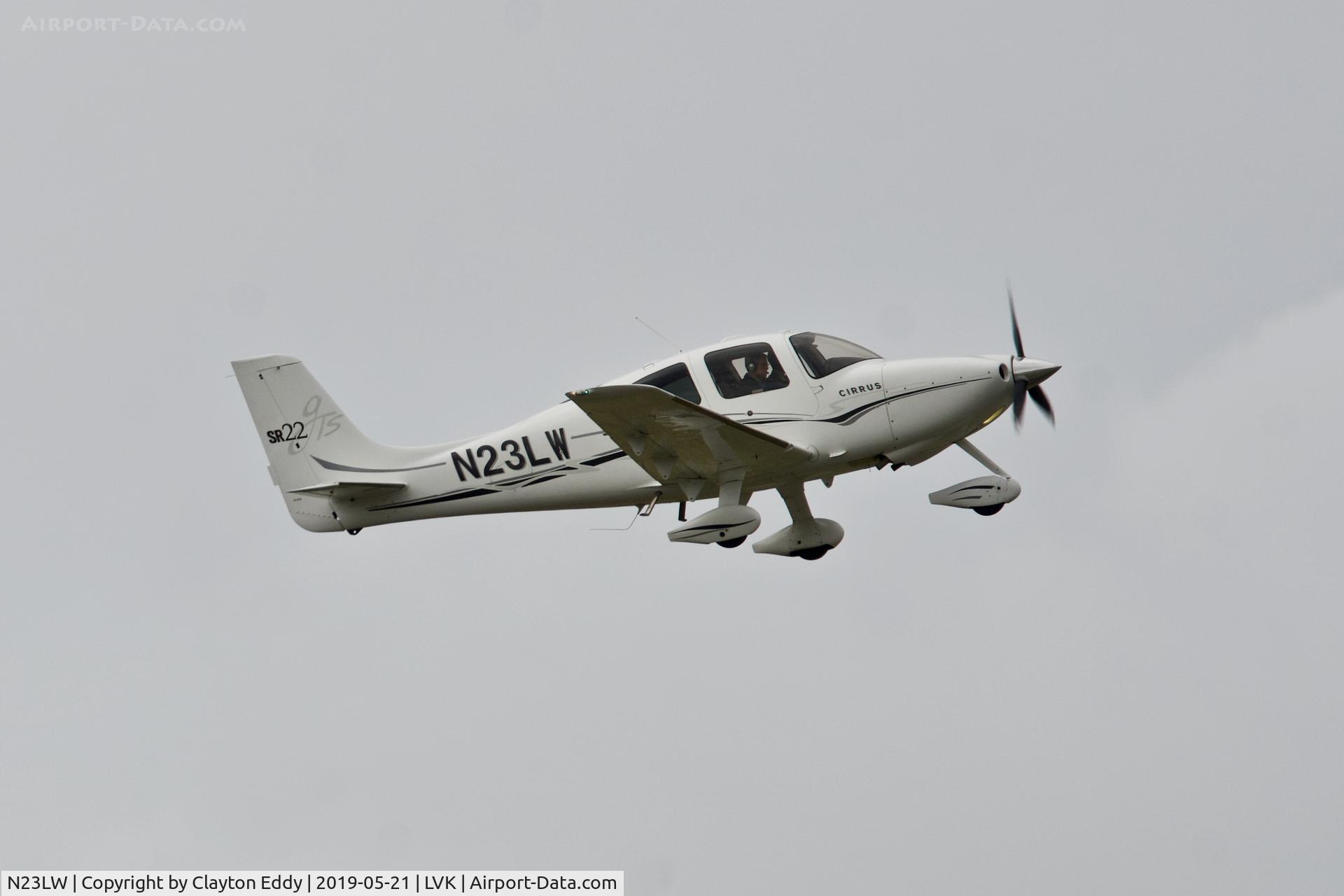 N23LW, 2005 Cirrus SR22 C/N 1450, Livermore Airport California 2019.