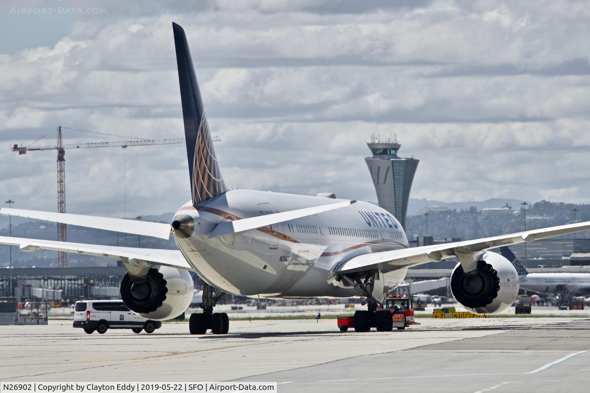 N26902, 2012 Boeing 787-8 Dreamliner C/N 34822, SFO 2019.