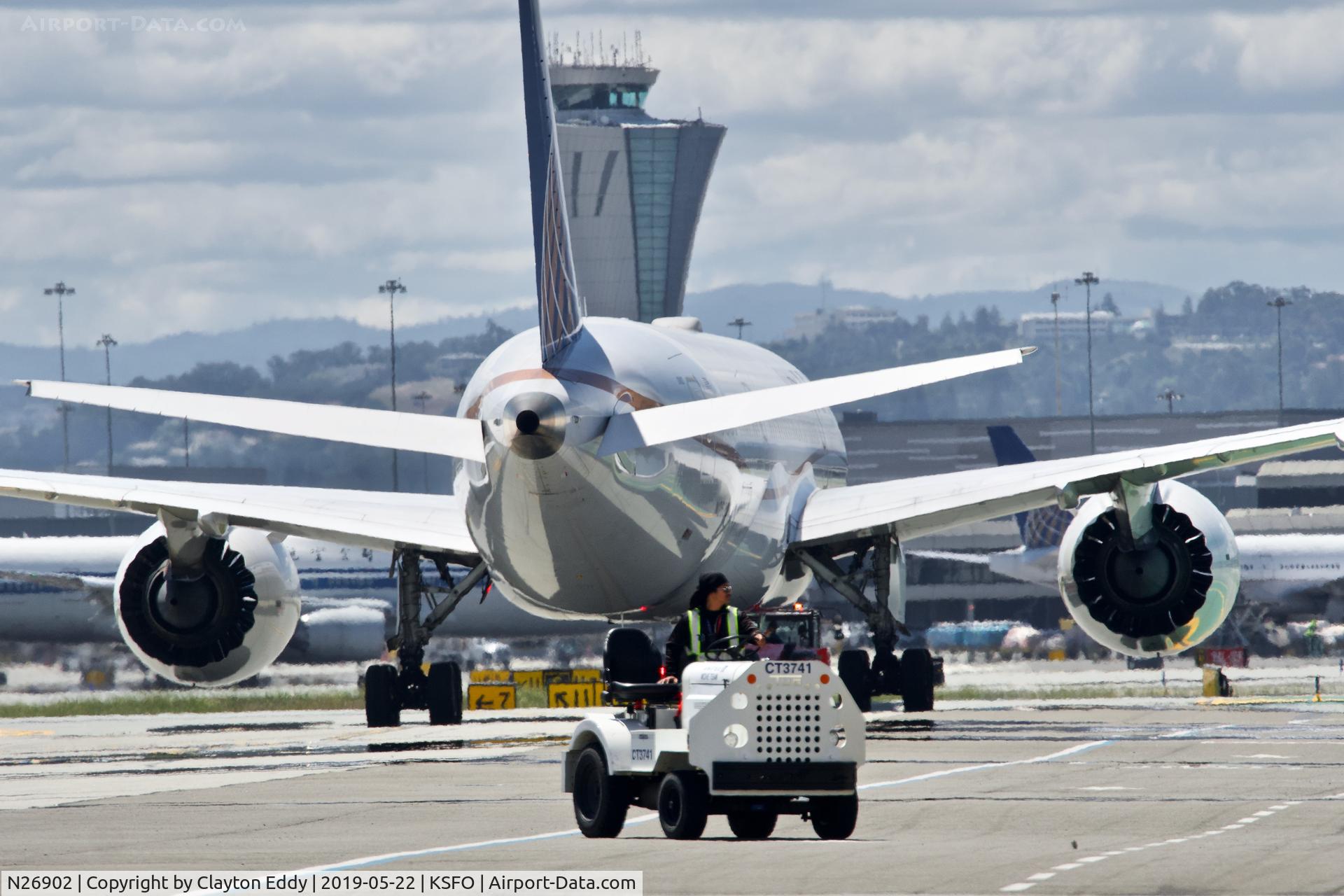 N26902, 2012 Boeing 787-8 Dreamliner C/N 34822, SFO 2019.