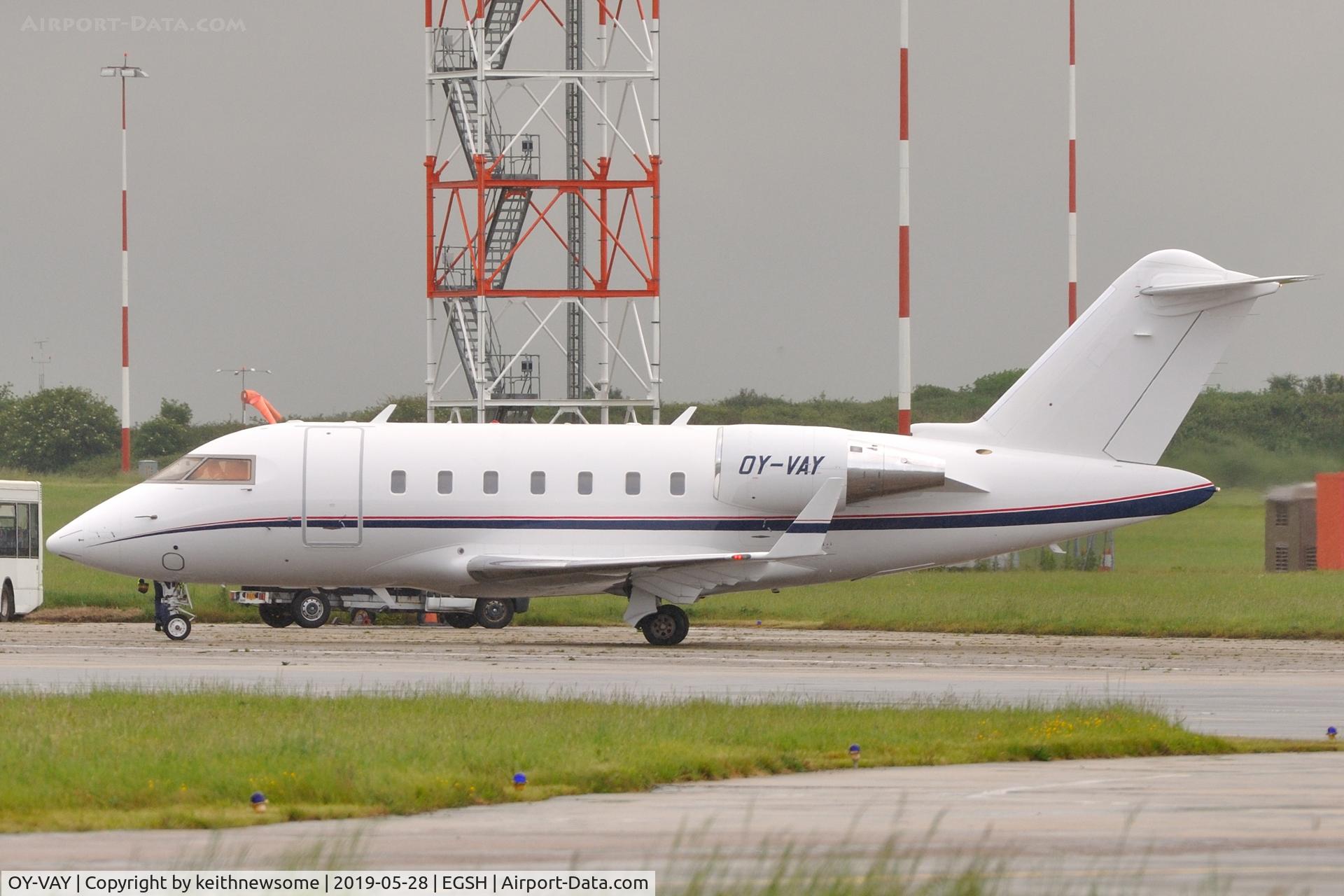 OY-VAY, 2011 Bombardier Challenger 605 (CL-600-2B16) C/N 5889, Very quick morning visit !