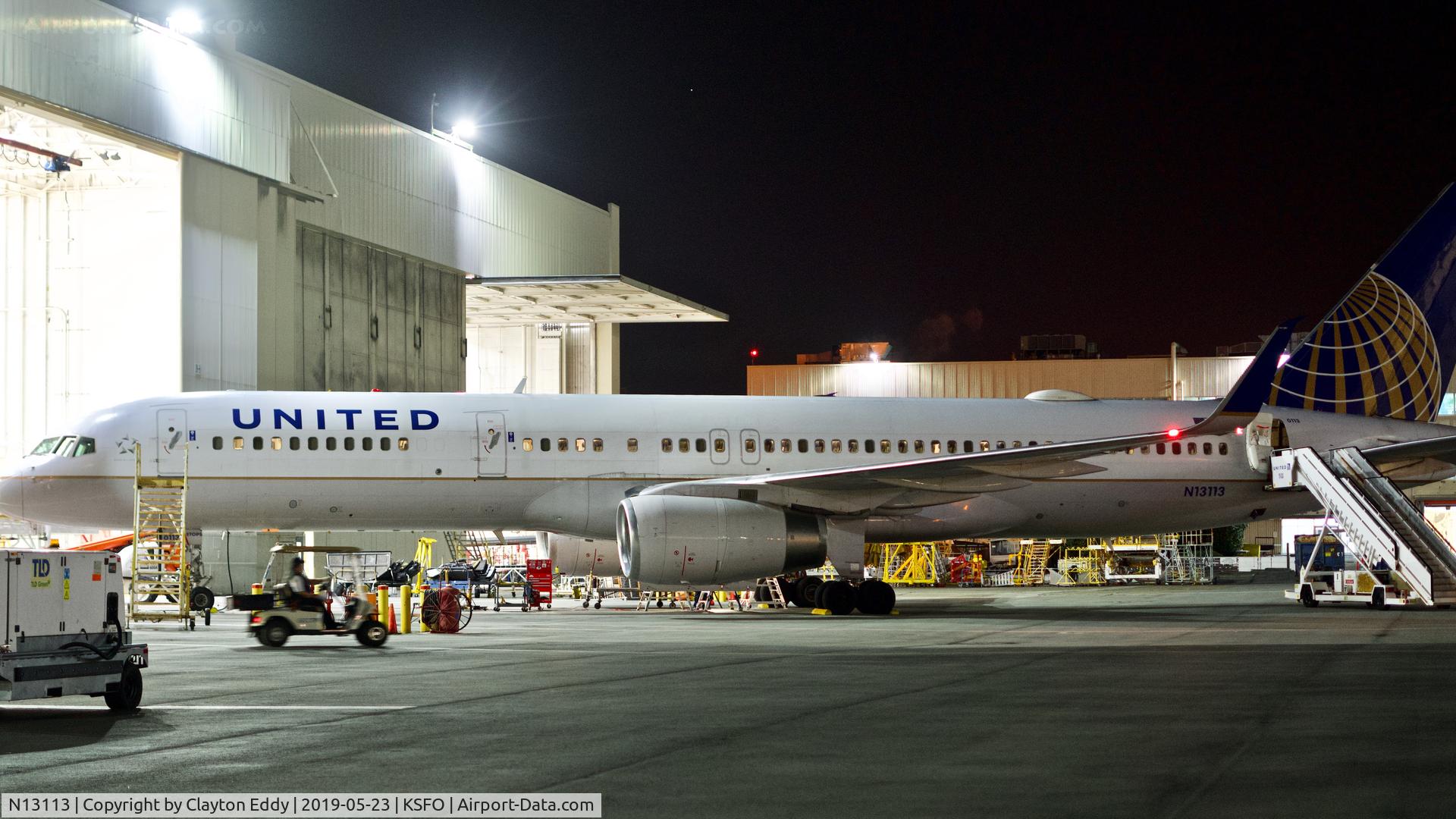 N13113, 1995 Boeing 757-224 C/N 27555, SFO 2019.