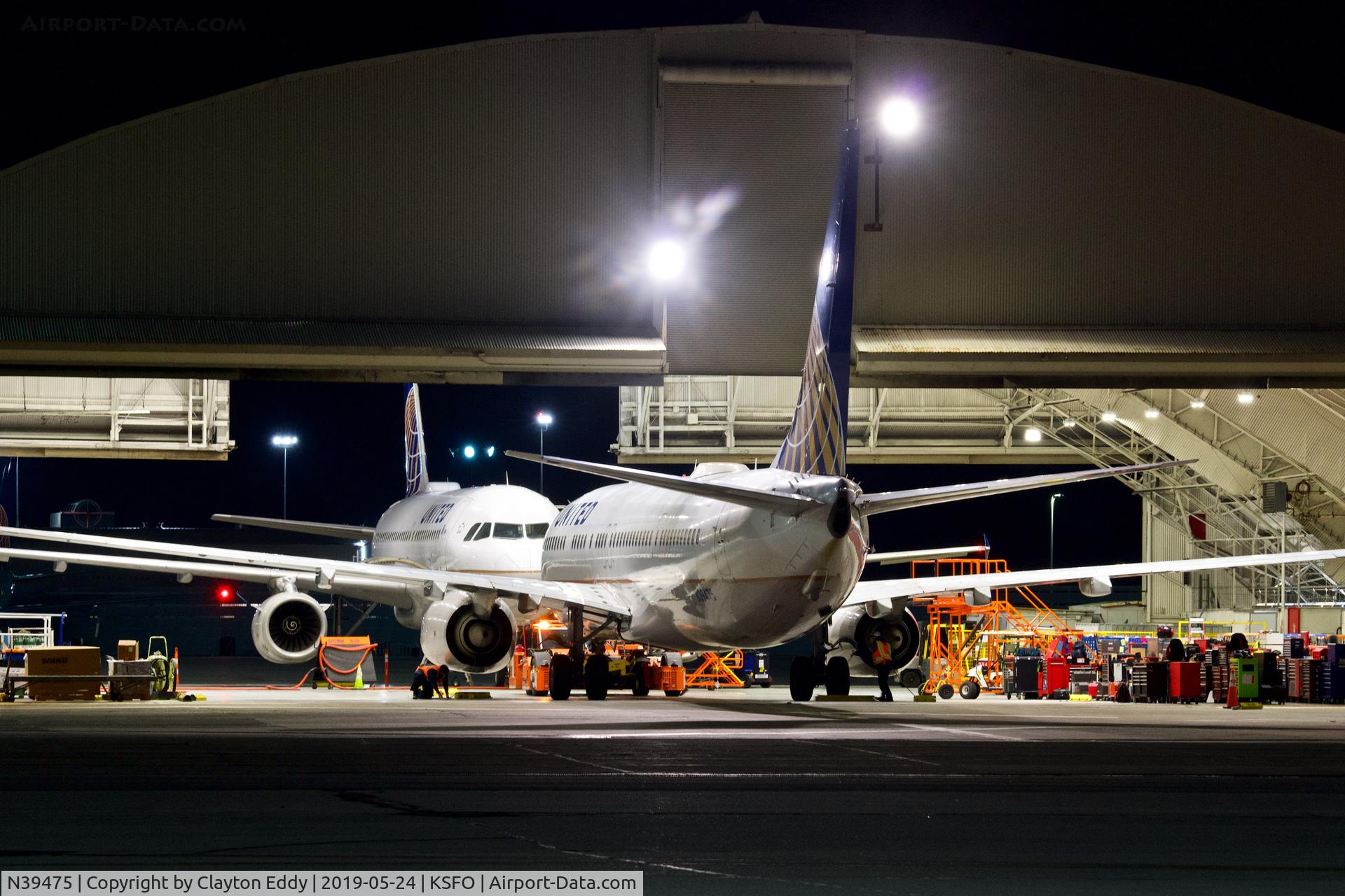 N39475, 2013 Boeing 737-924/ER C/N 37100, SFO 2019.