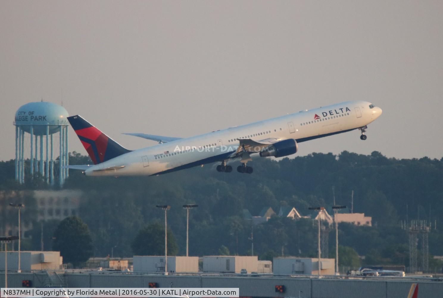 N837MH, 2000 Boeing 767-432/ER C/N 29710, Delta 767-400